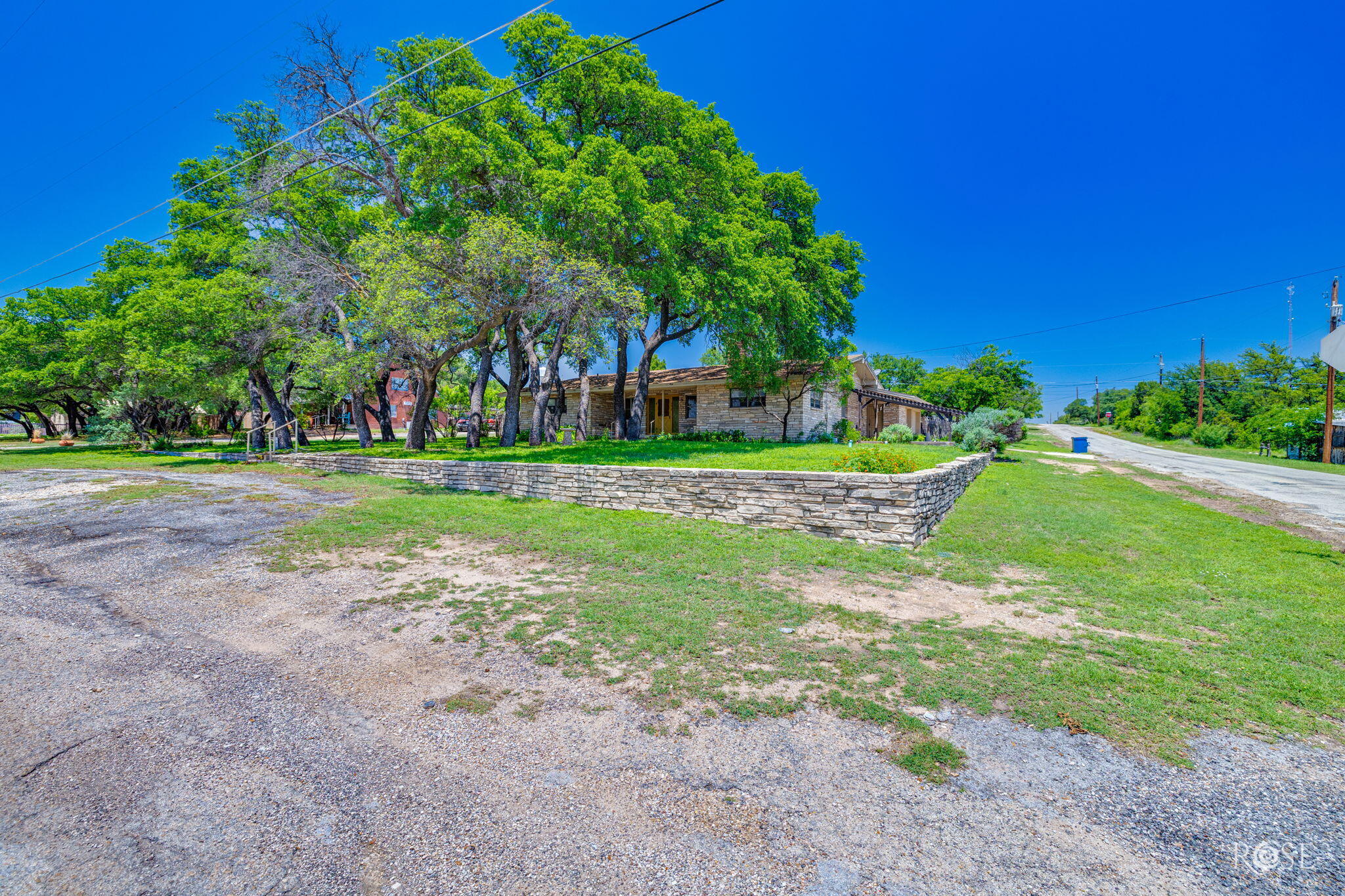 4410 Ford Street Property Photo 5