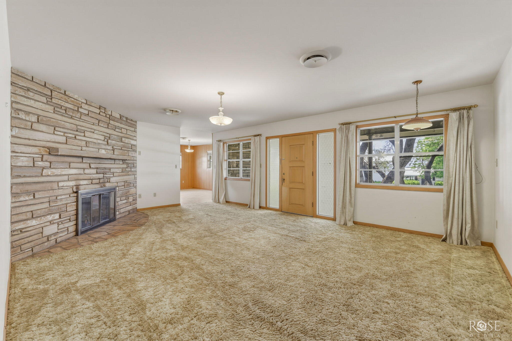 4410 Ford Street Property Photo 9