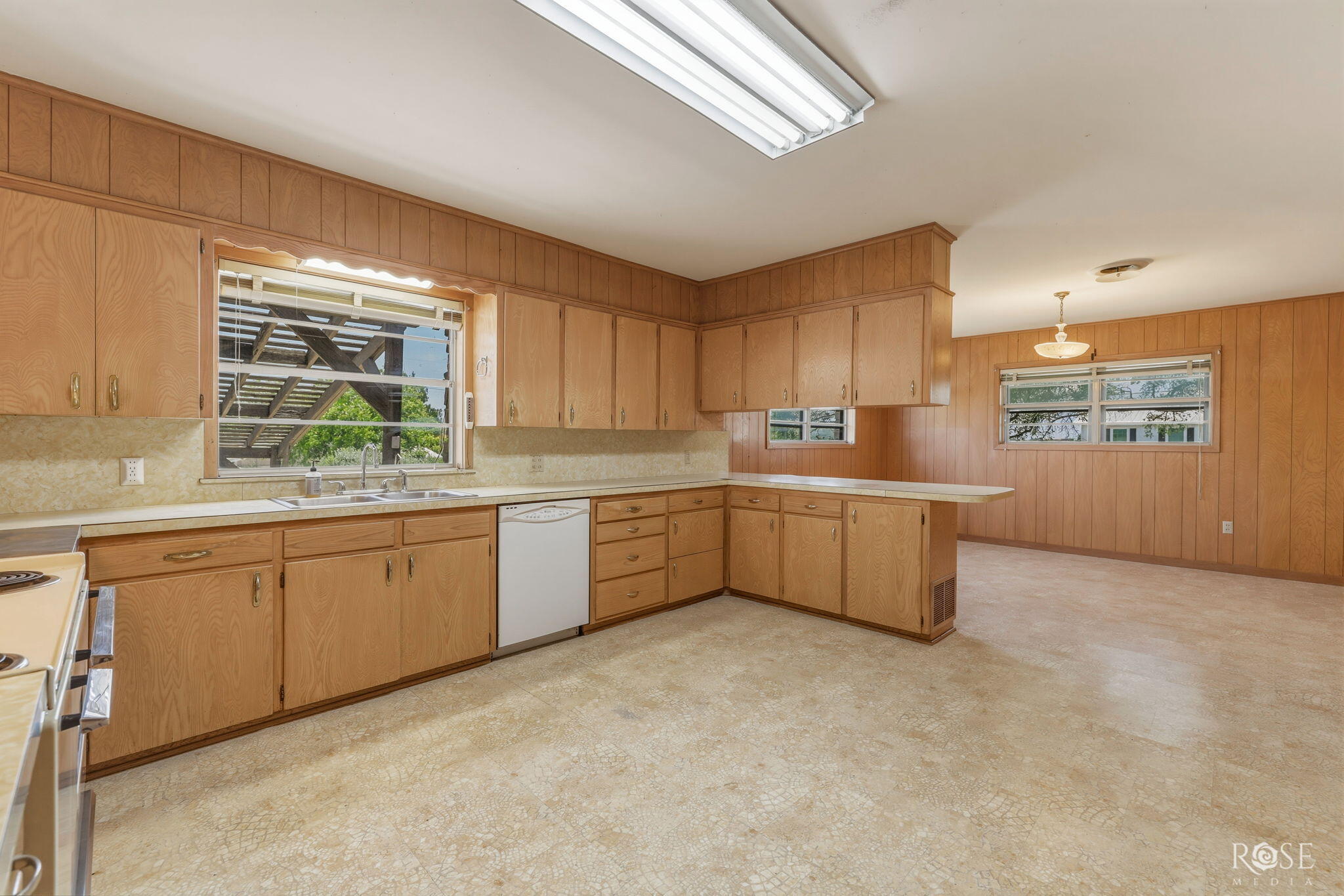 4410 Ford Street Property Photo 15