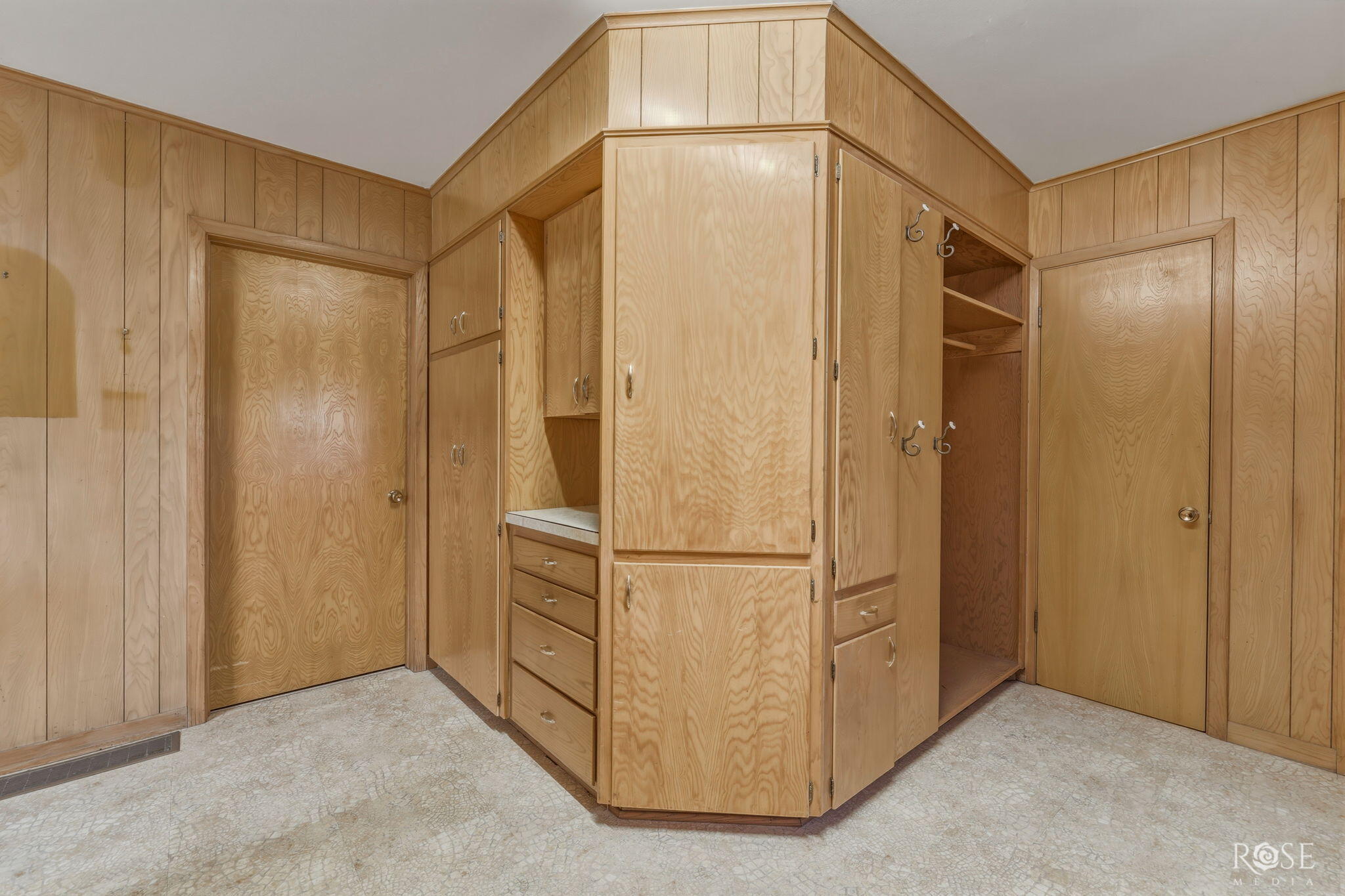 4410 Ford Street Property Photo 29