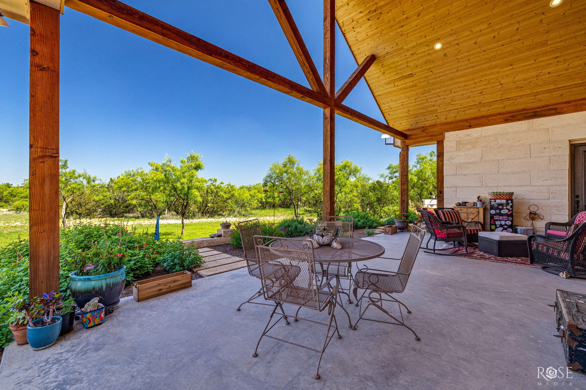 18652 Kenley Lane Property Photo 39