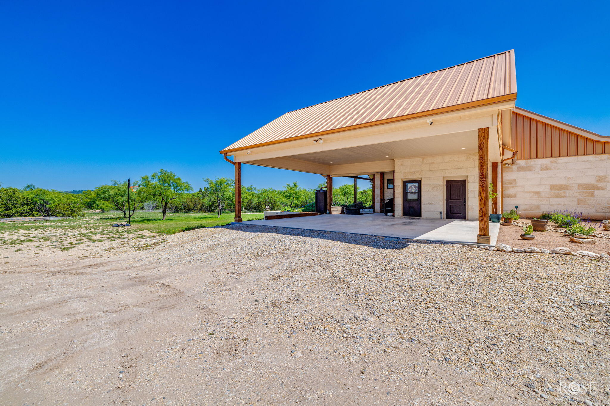 18652 Kenley Lane Property Photo 42