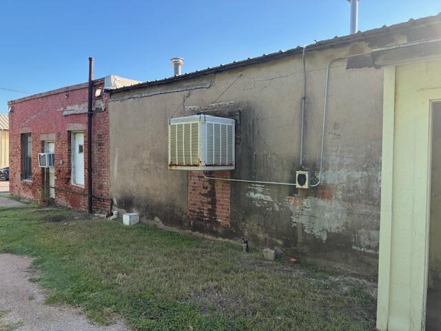 913 N Chadbourne Street Property Photo 4