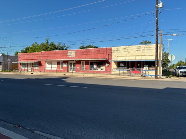 913 N Chadbourne Street Property Photo 6