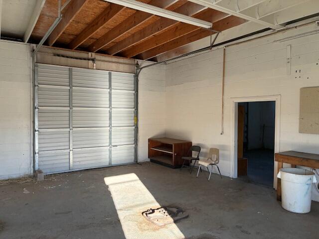 2304 N Howard Street Property Photo 3