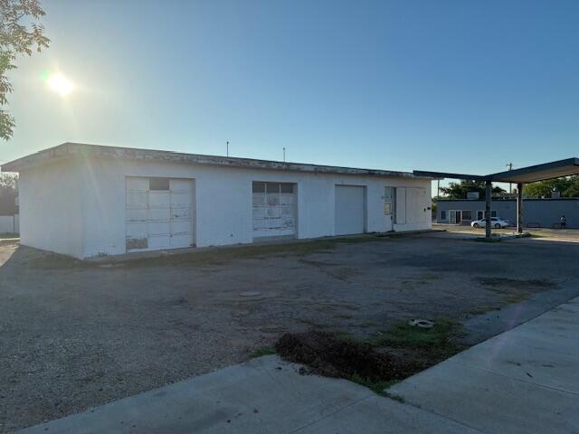 2304 N Howard Street Property Photo 7