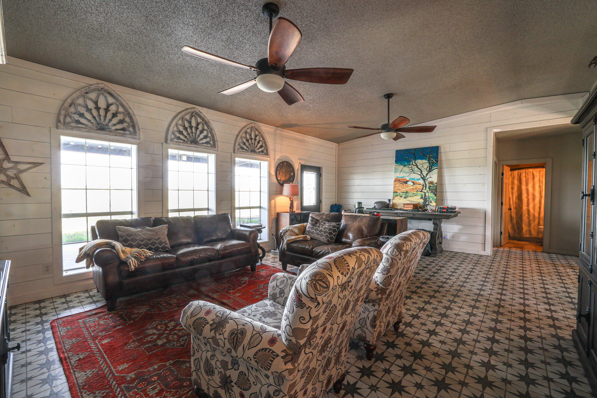 251 Chisholm Road Property Photo 9