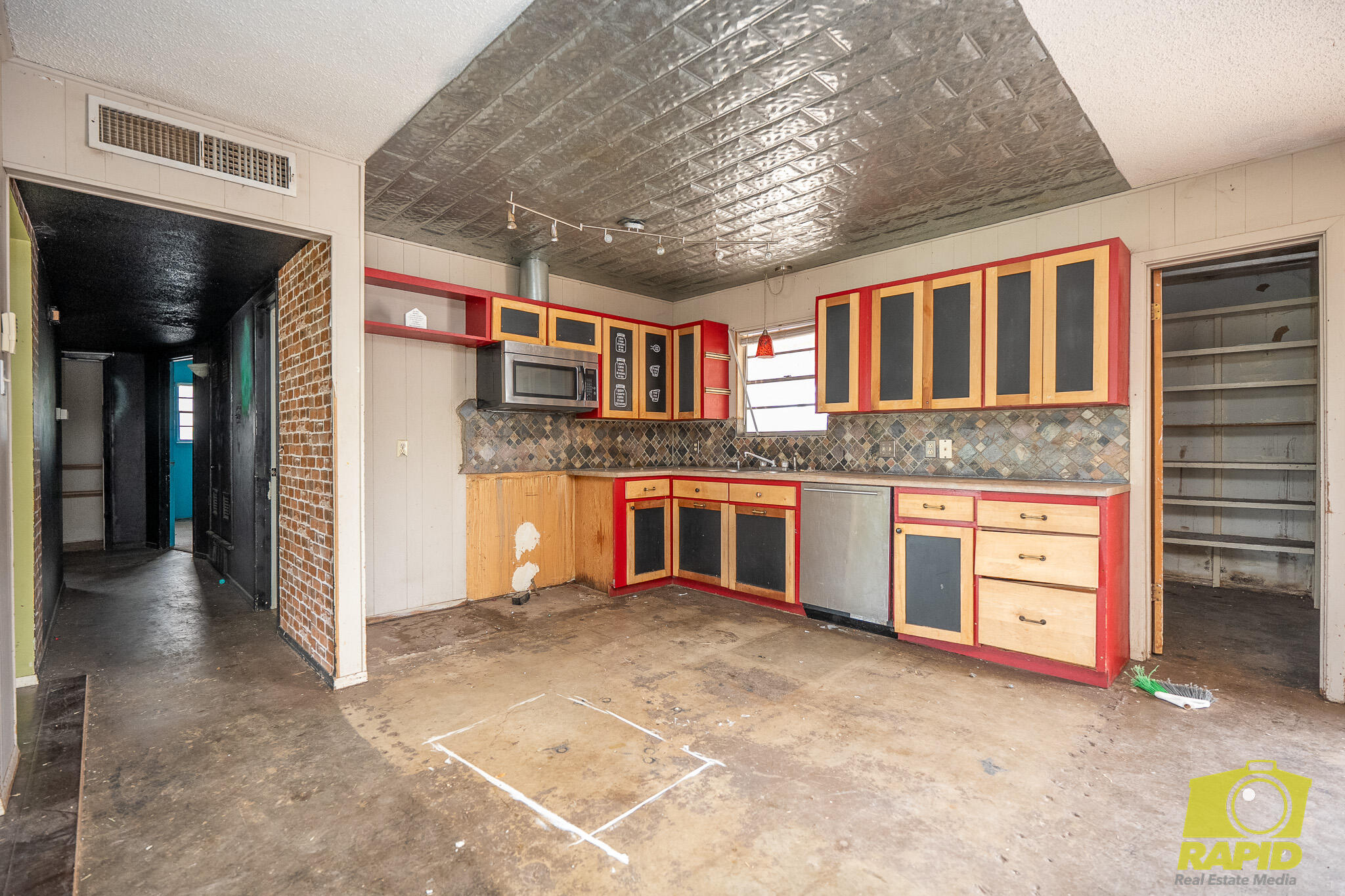 1823 Edmund Boulevard Property Photo 6