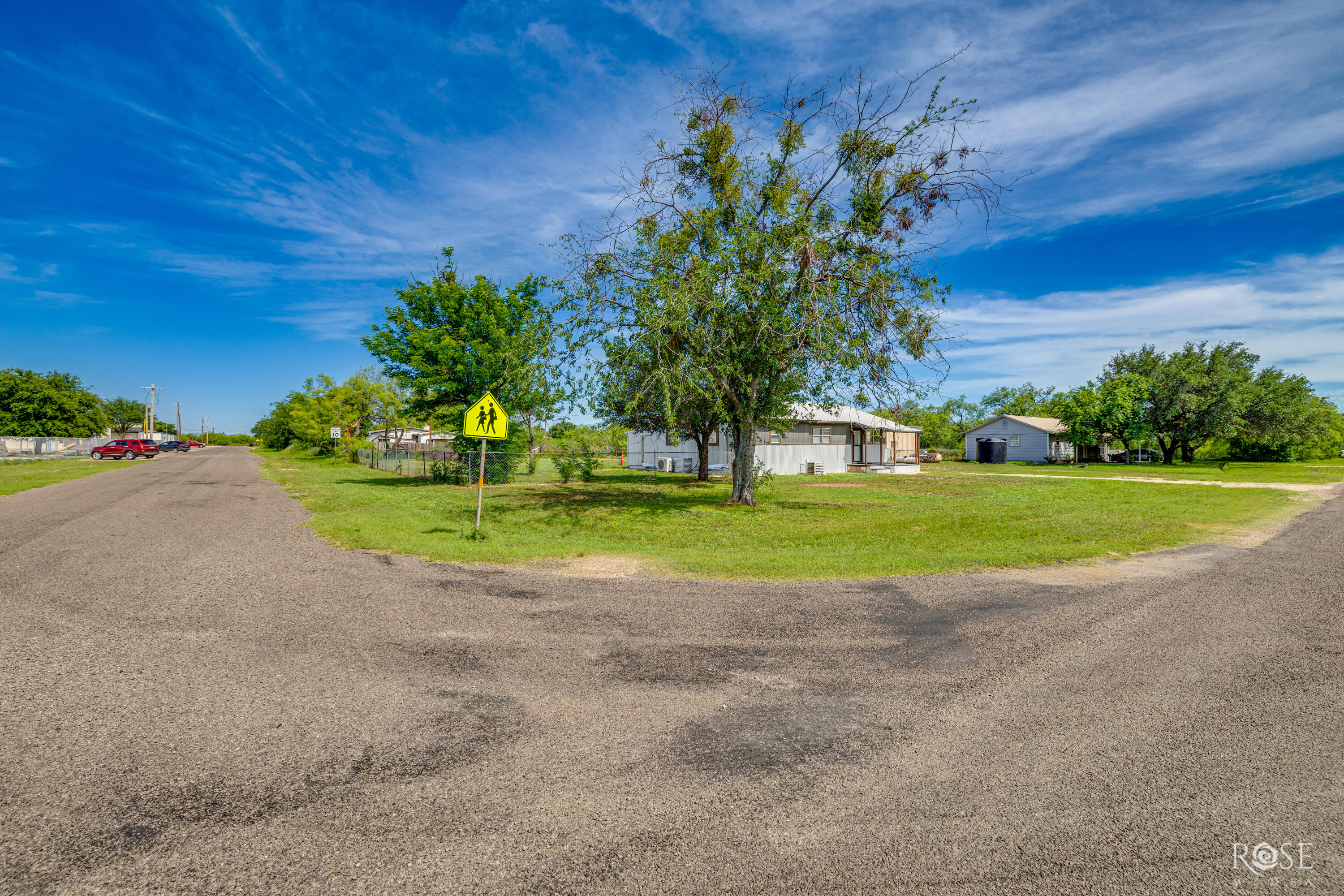 9570 Grapevine Avenue Property Photo 3
