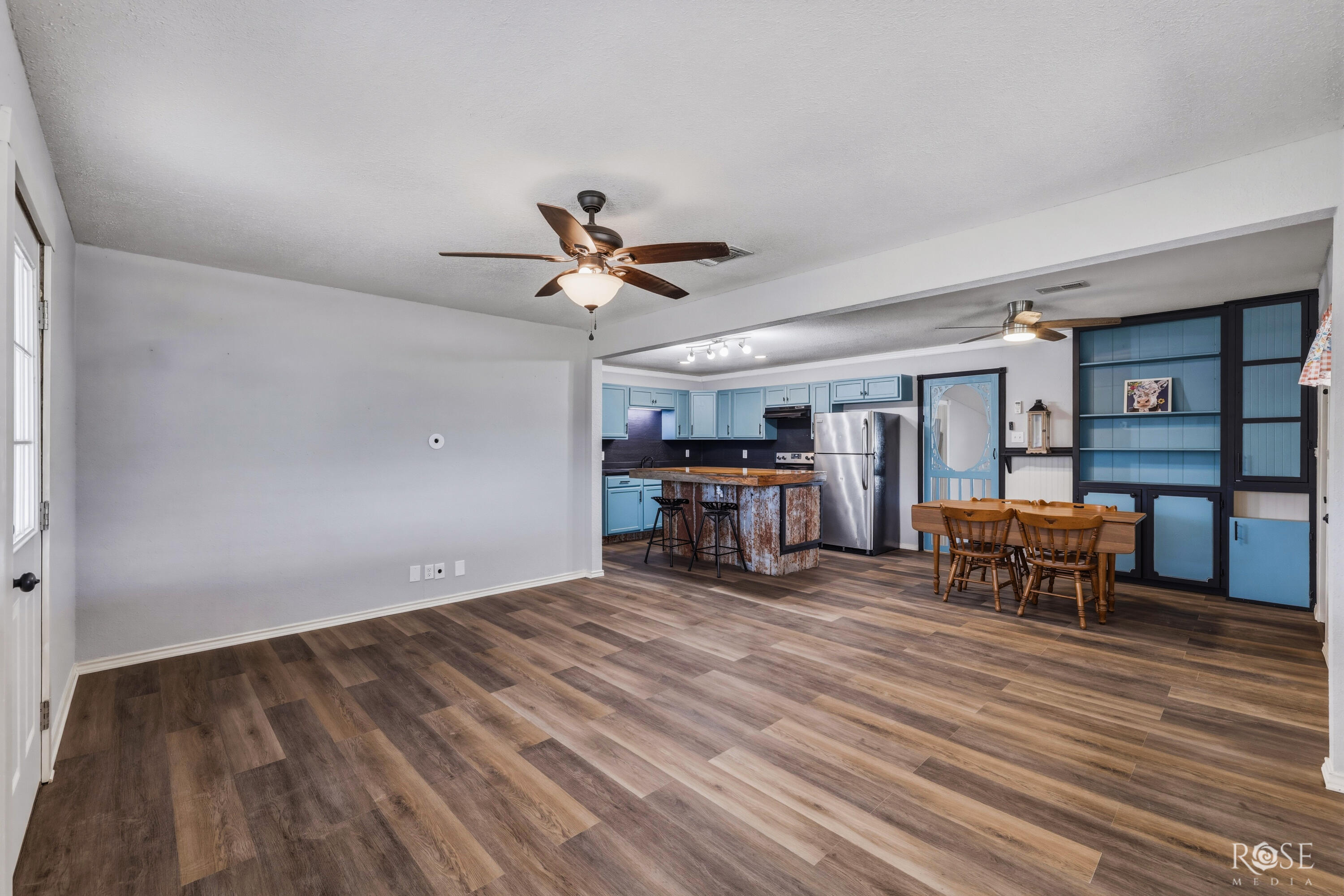 9570 Grapevine Avenue Property Photo 10
