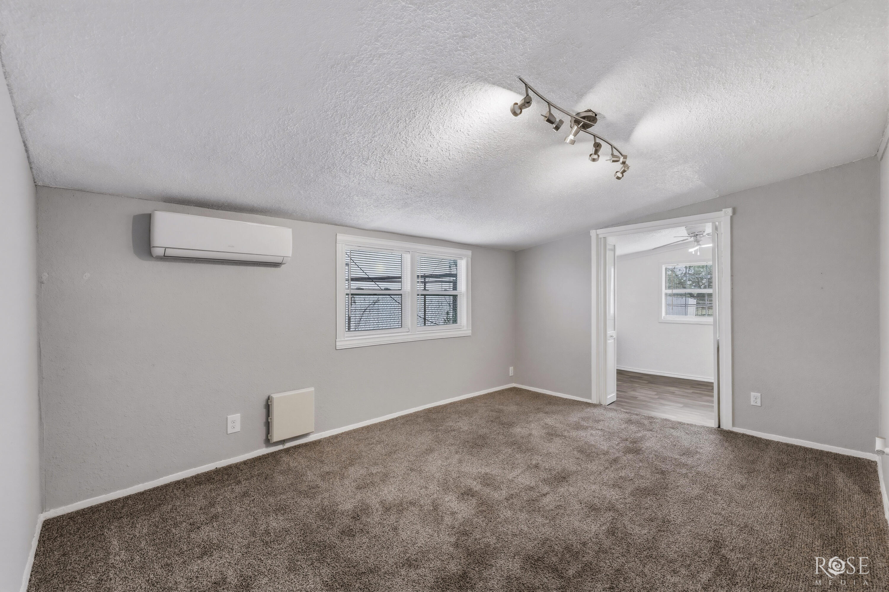 9570 Grapevine Avenue Property Photo 17