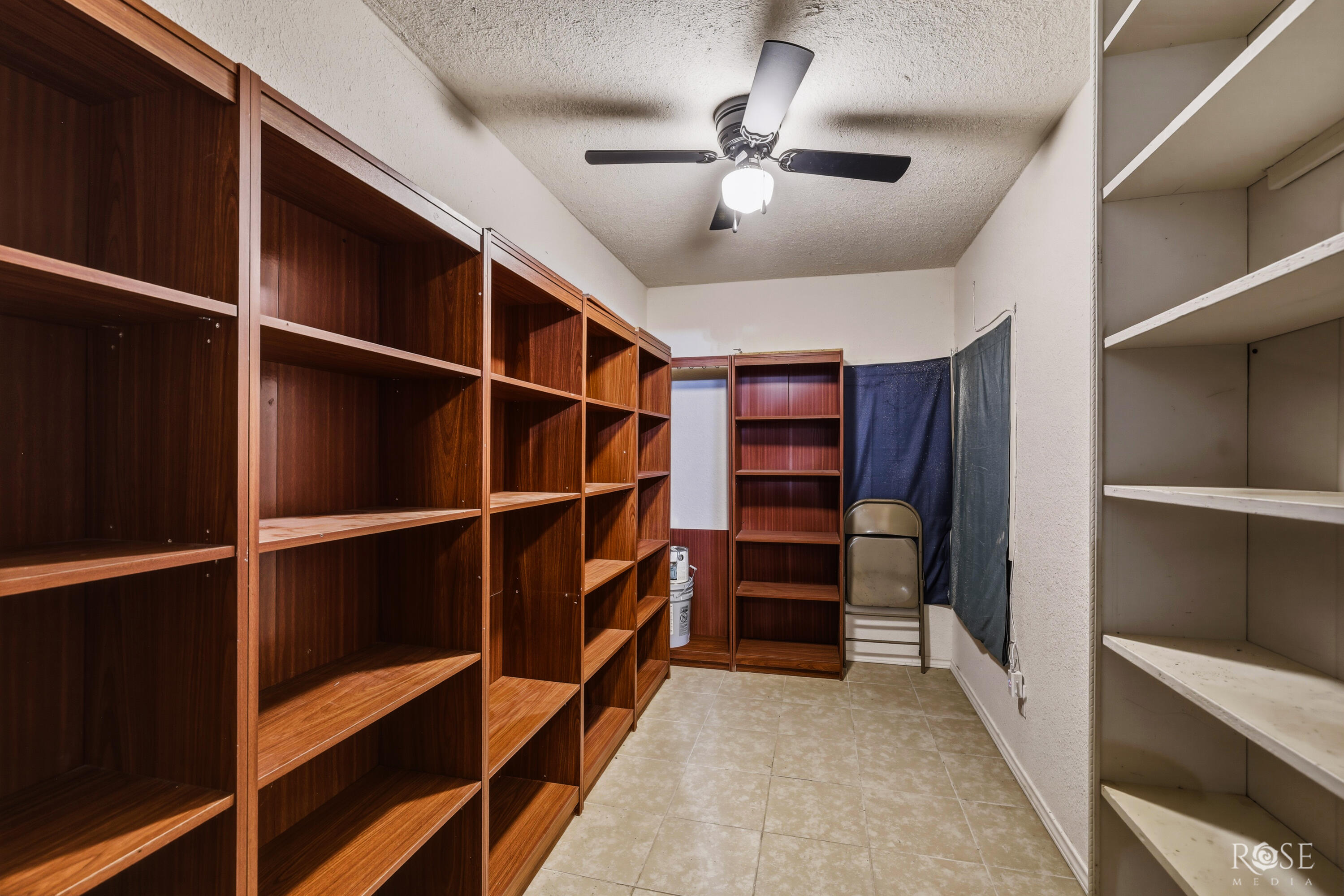 9570 Grapevine Avenue Property Photo 20