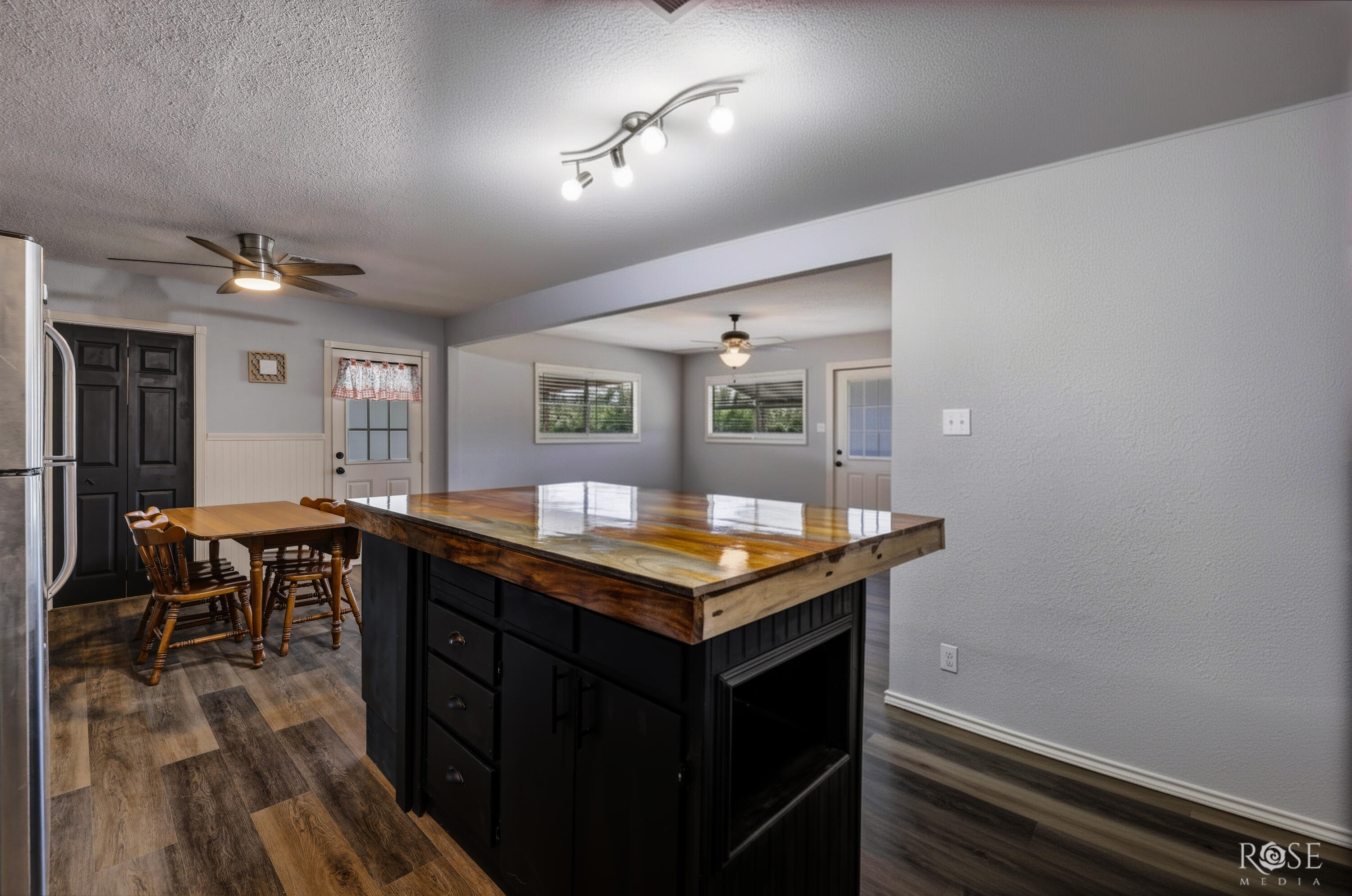 9570 Grapevine Avenue Property Photo 22
