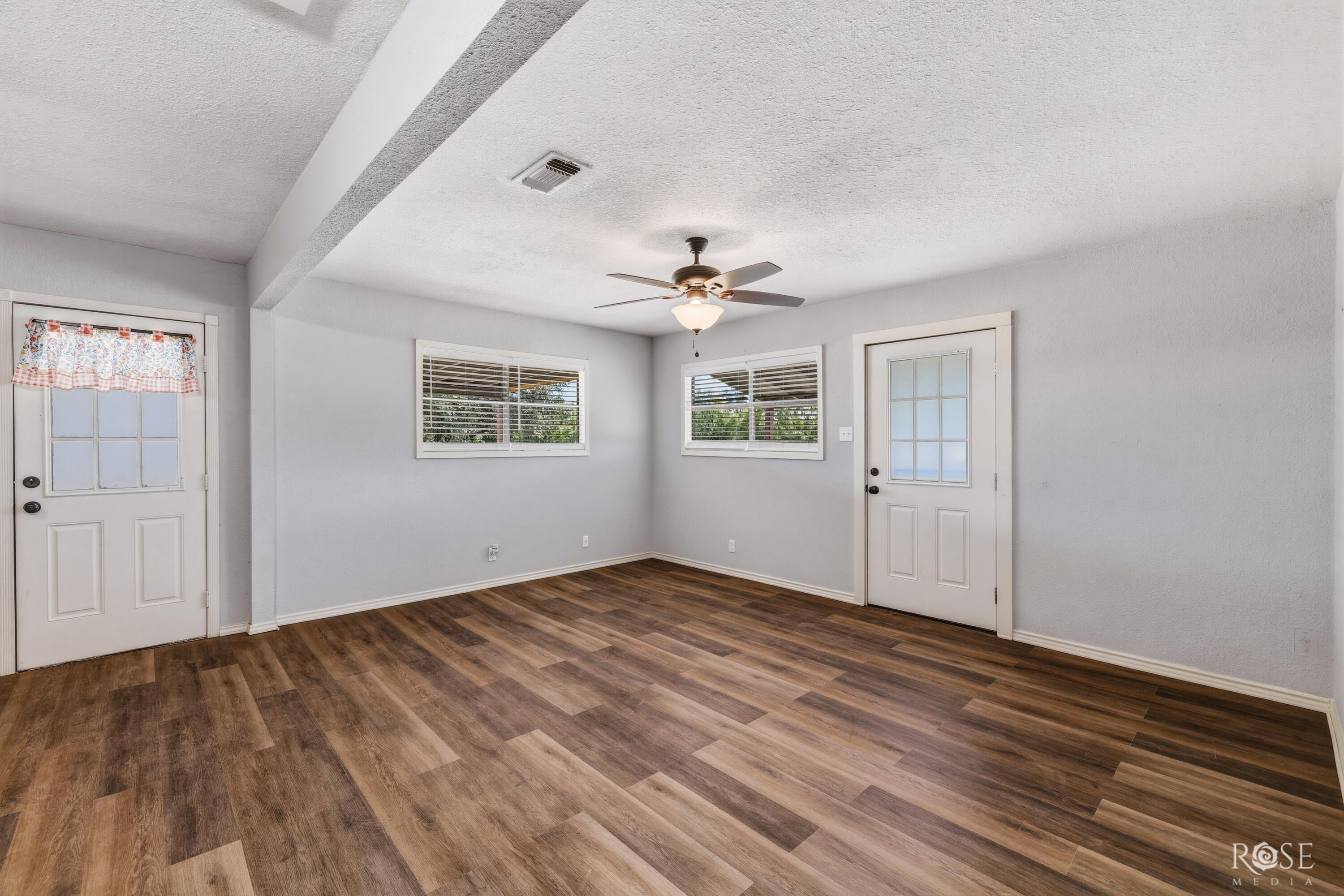 9570 Grapevine Avenue Property Photo 28