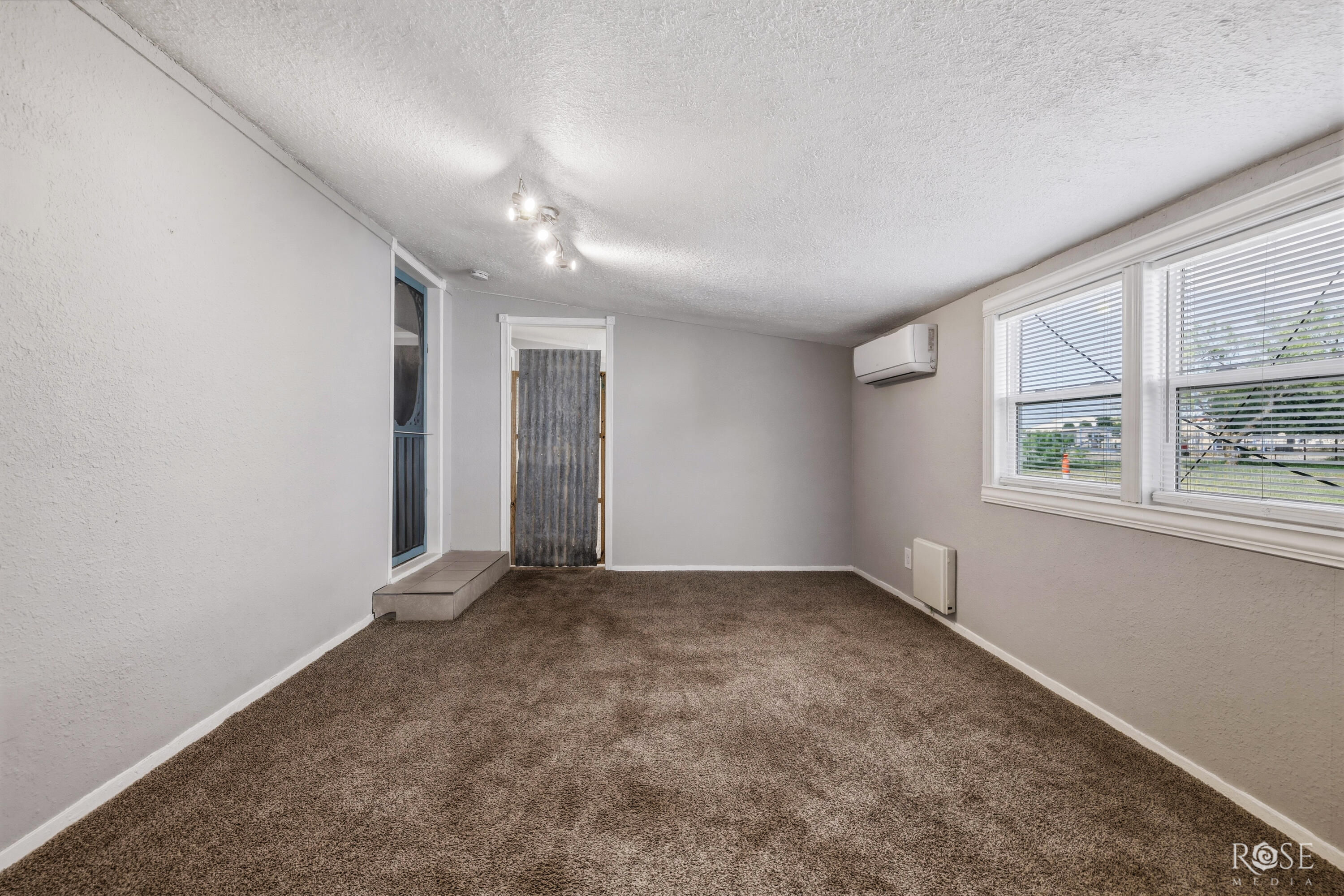 9570 Grapevine Avenue Property Photo 31