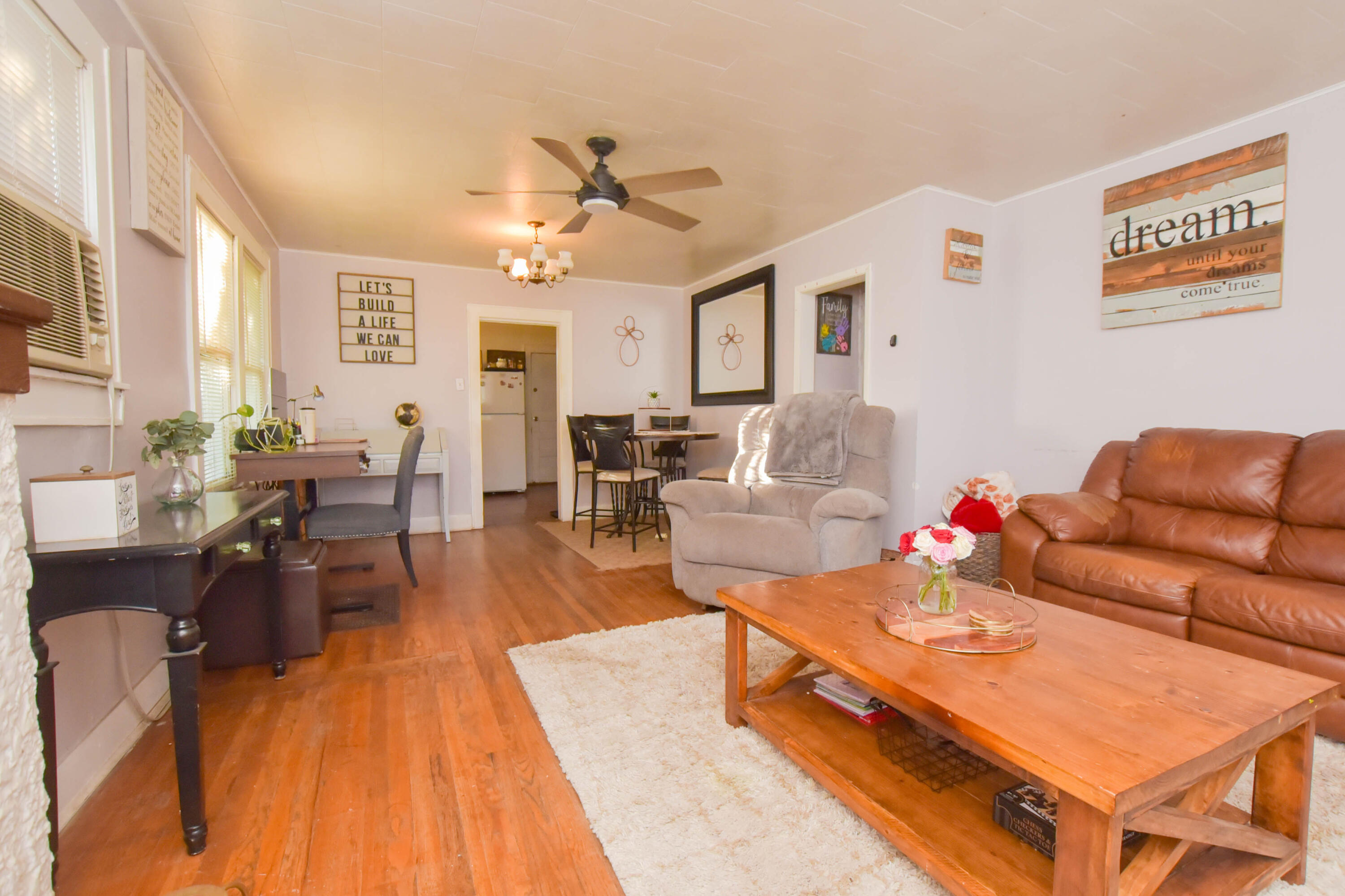1826 W Avenue K Property Photo 5