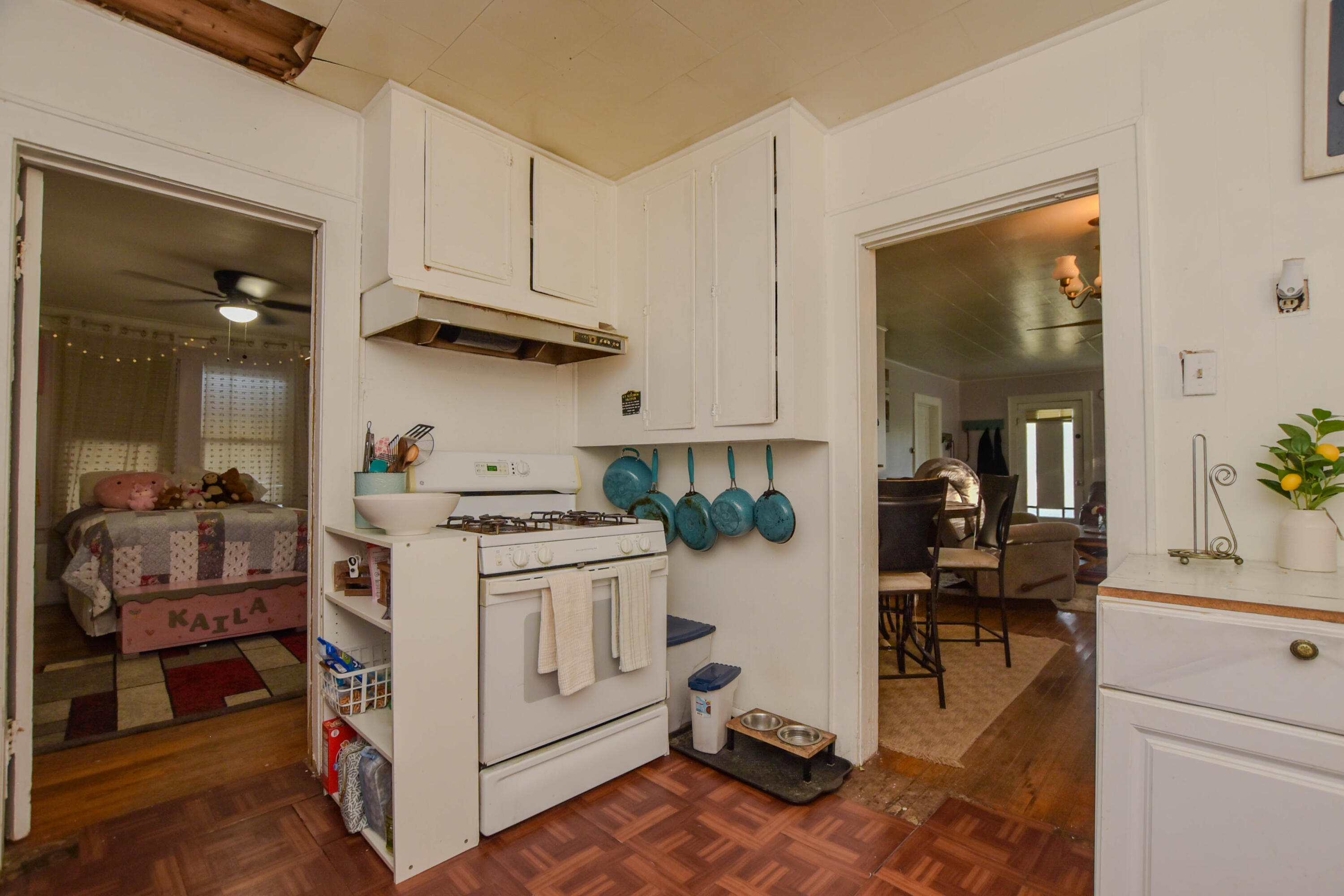1826 W Avenue K Property Photo 8