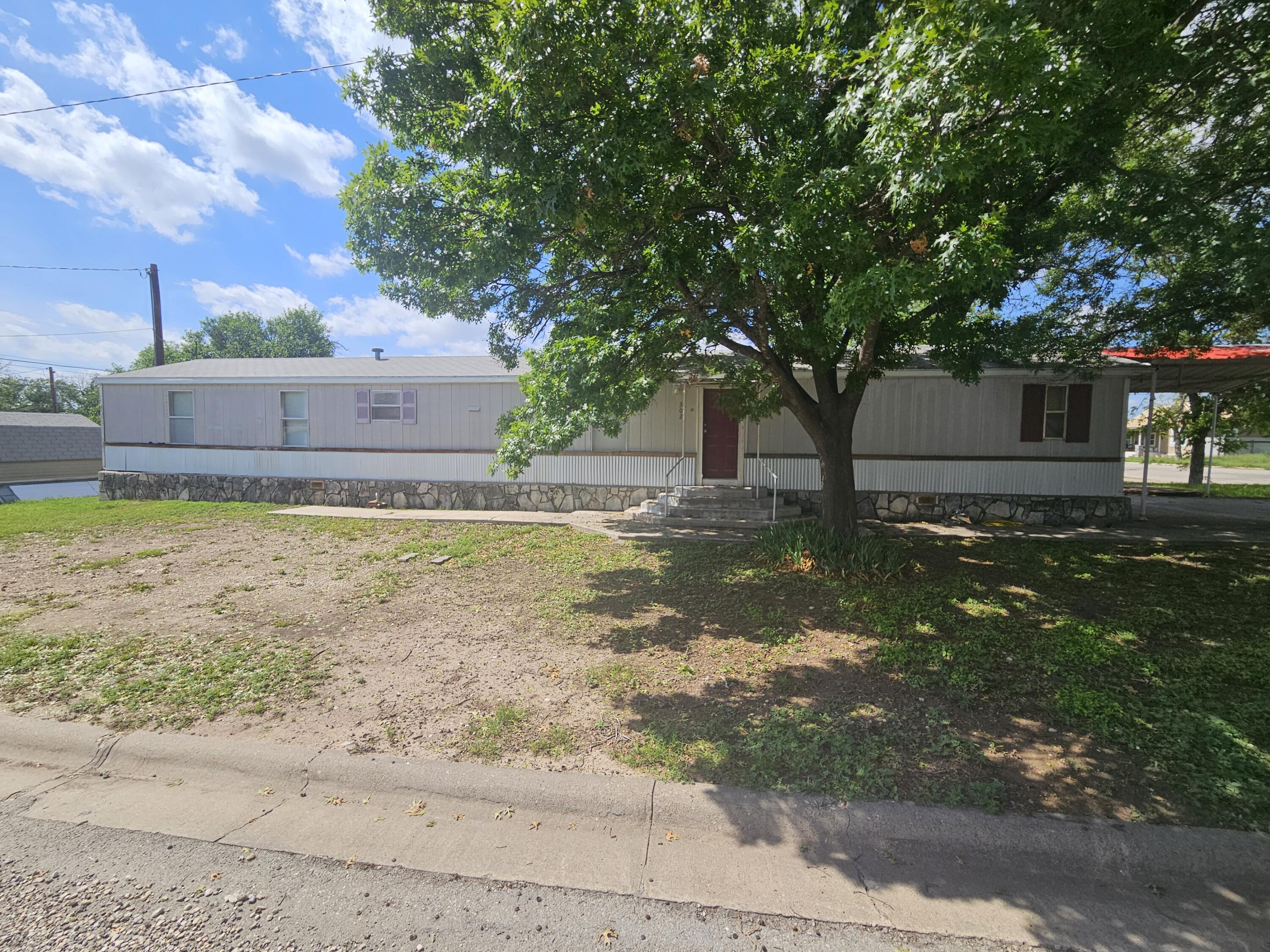302 Cornell Street Property Photo 1