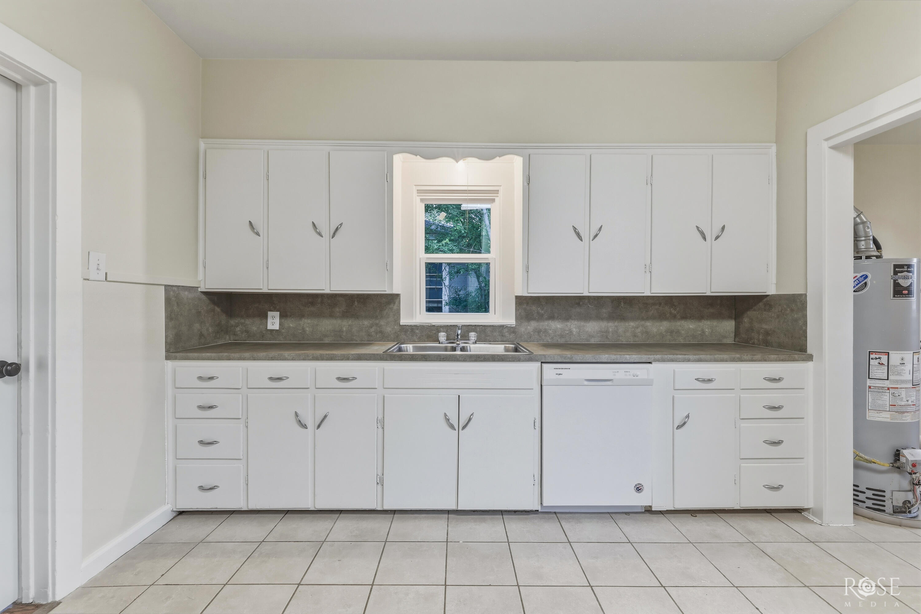 126 Morris Avenue Property Photo 7