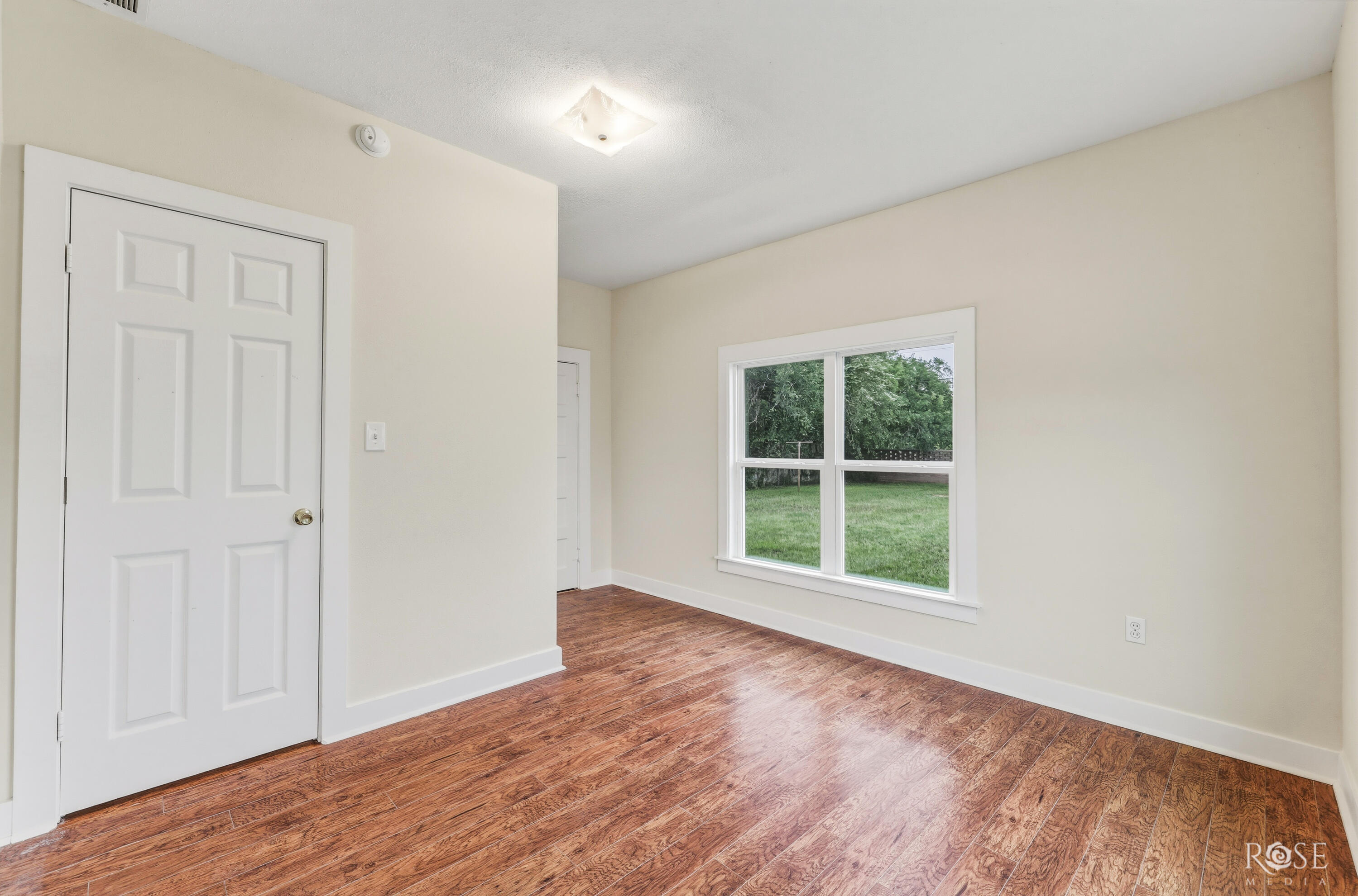 126 Morris Avenue Property Photo 11