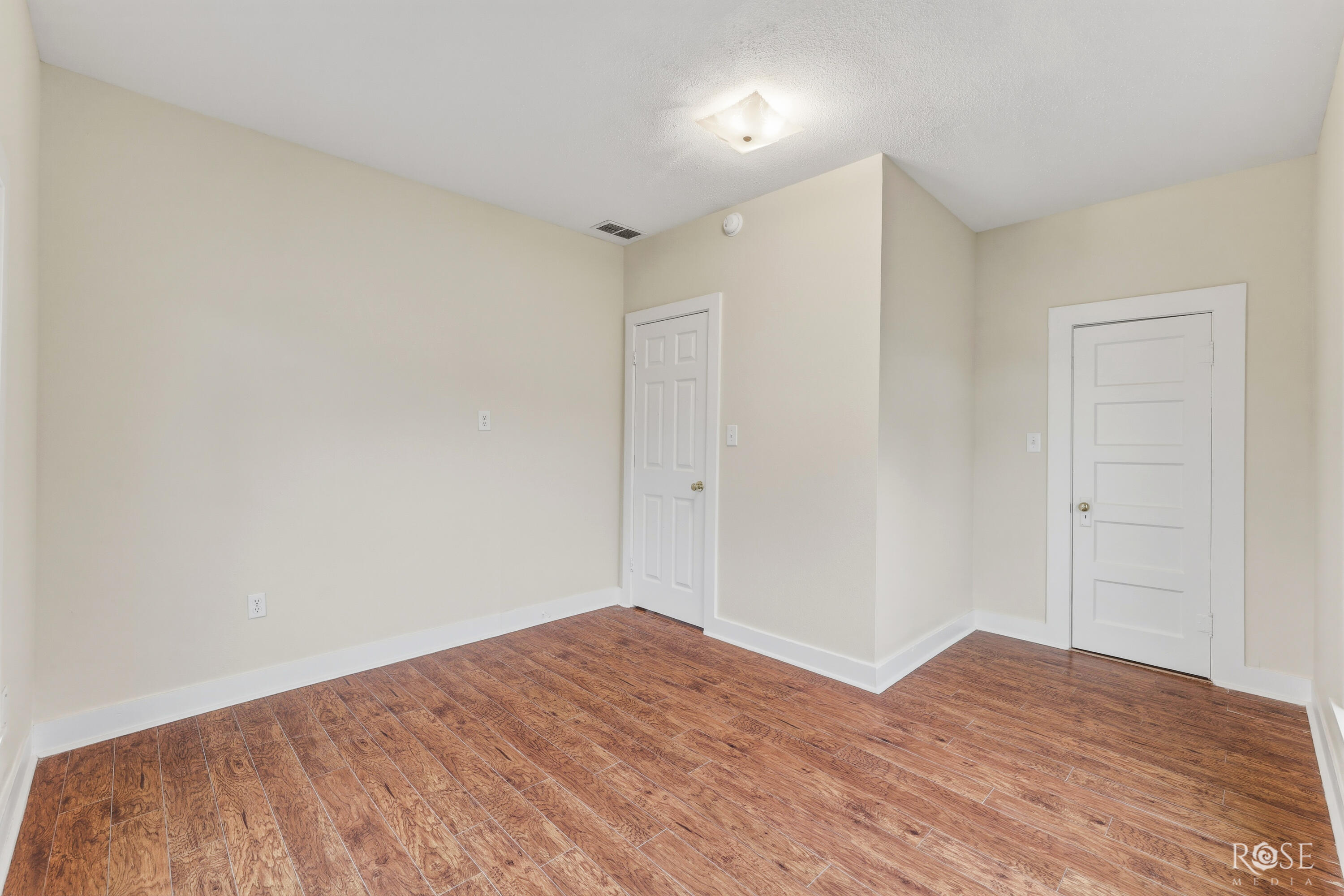 126 Morris Avenue Property Photo 12