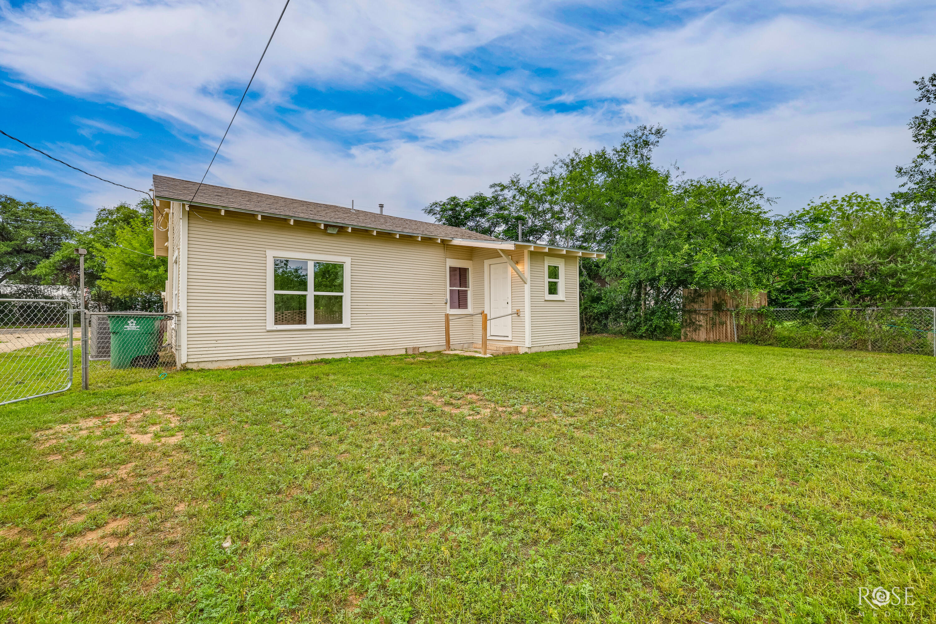 126 Morris Avenue Property Photo 20