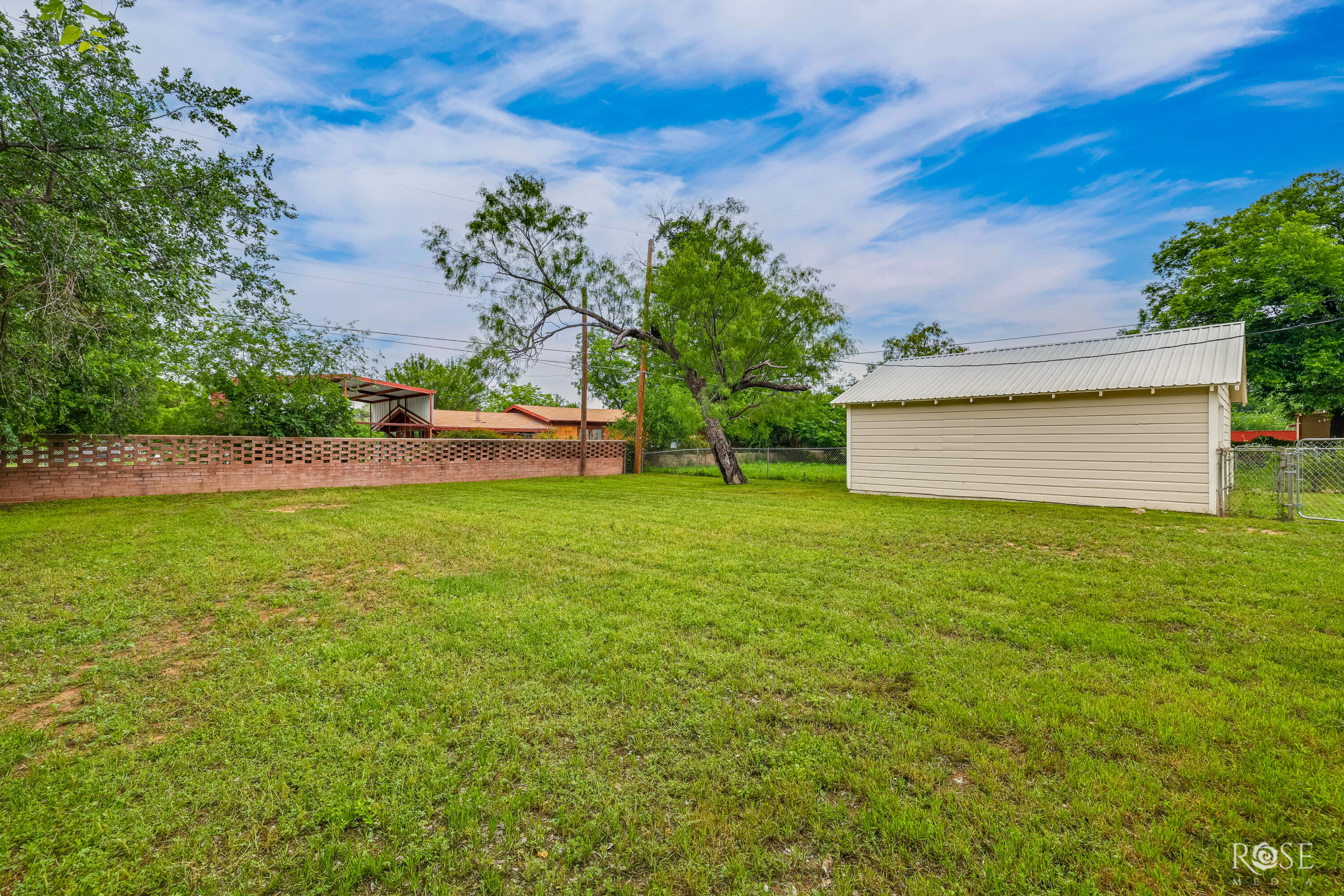 126 Morris Avenue Property Photo 23