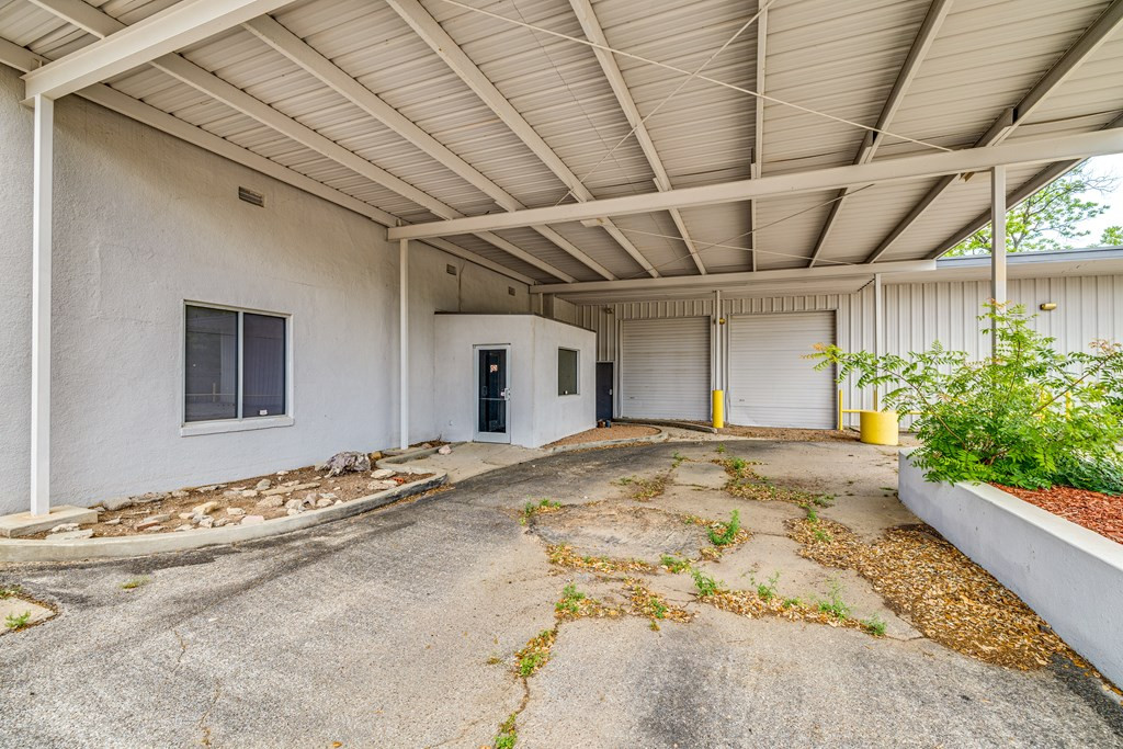 1317 Colorado Avenue Property Photo 6