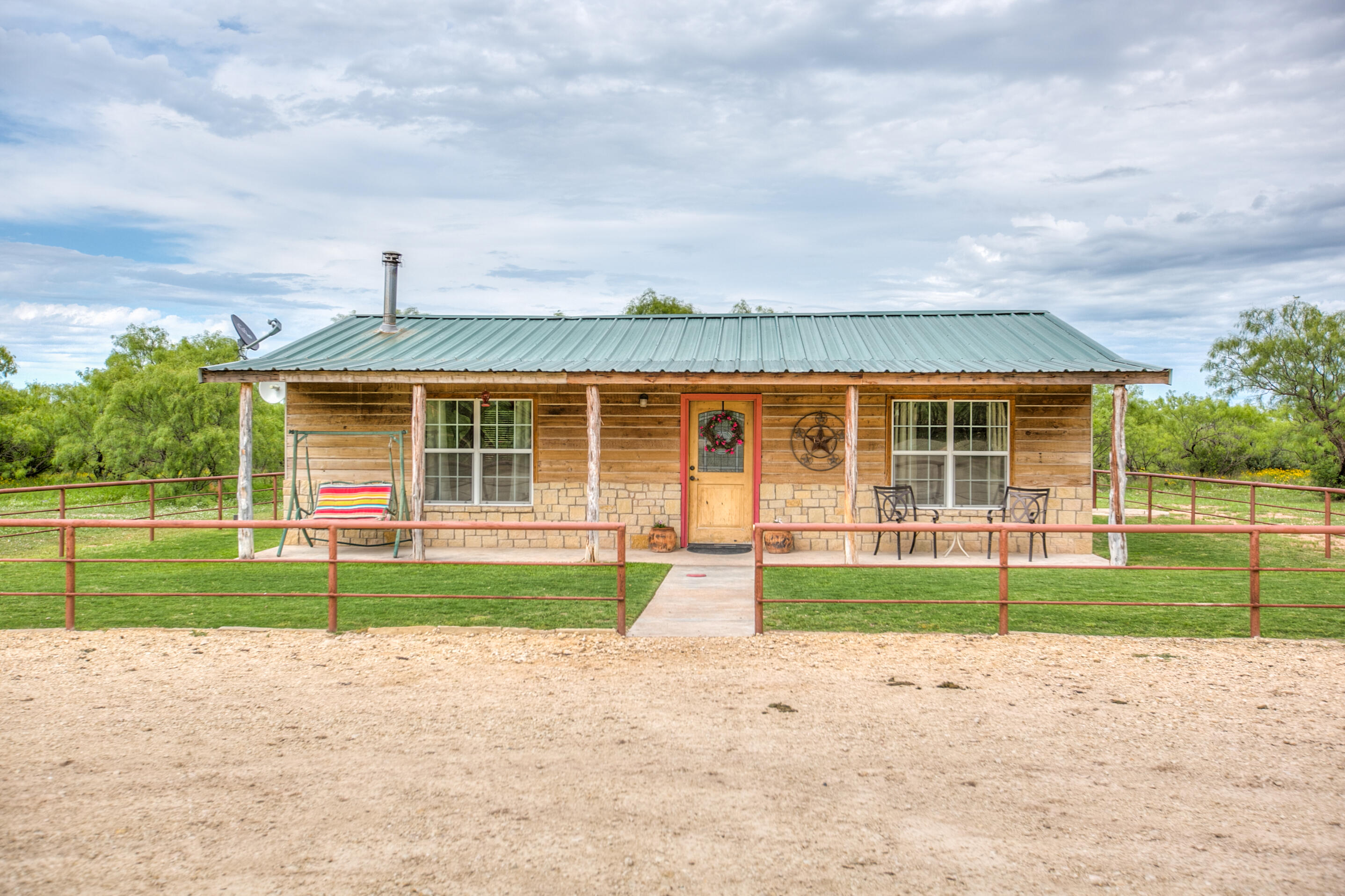 4127 Co Rd 114 Property Photo 2