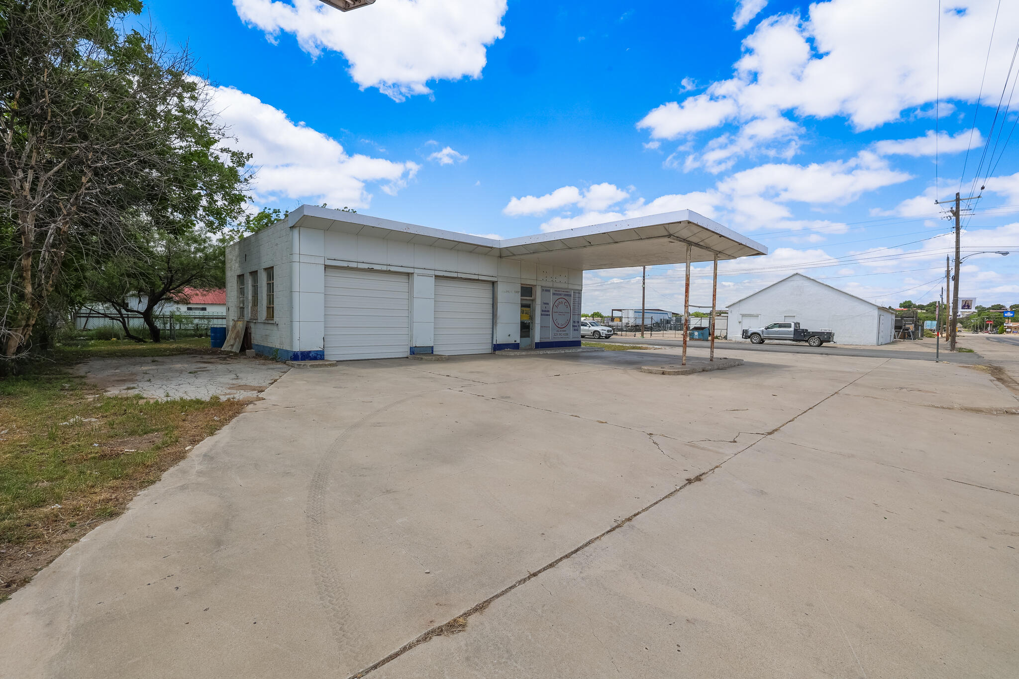 705 11th Street Property Photo 2