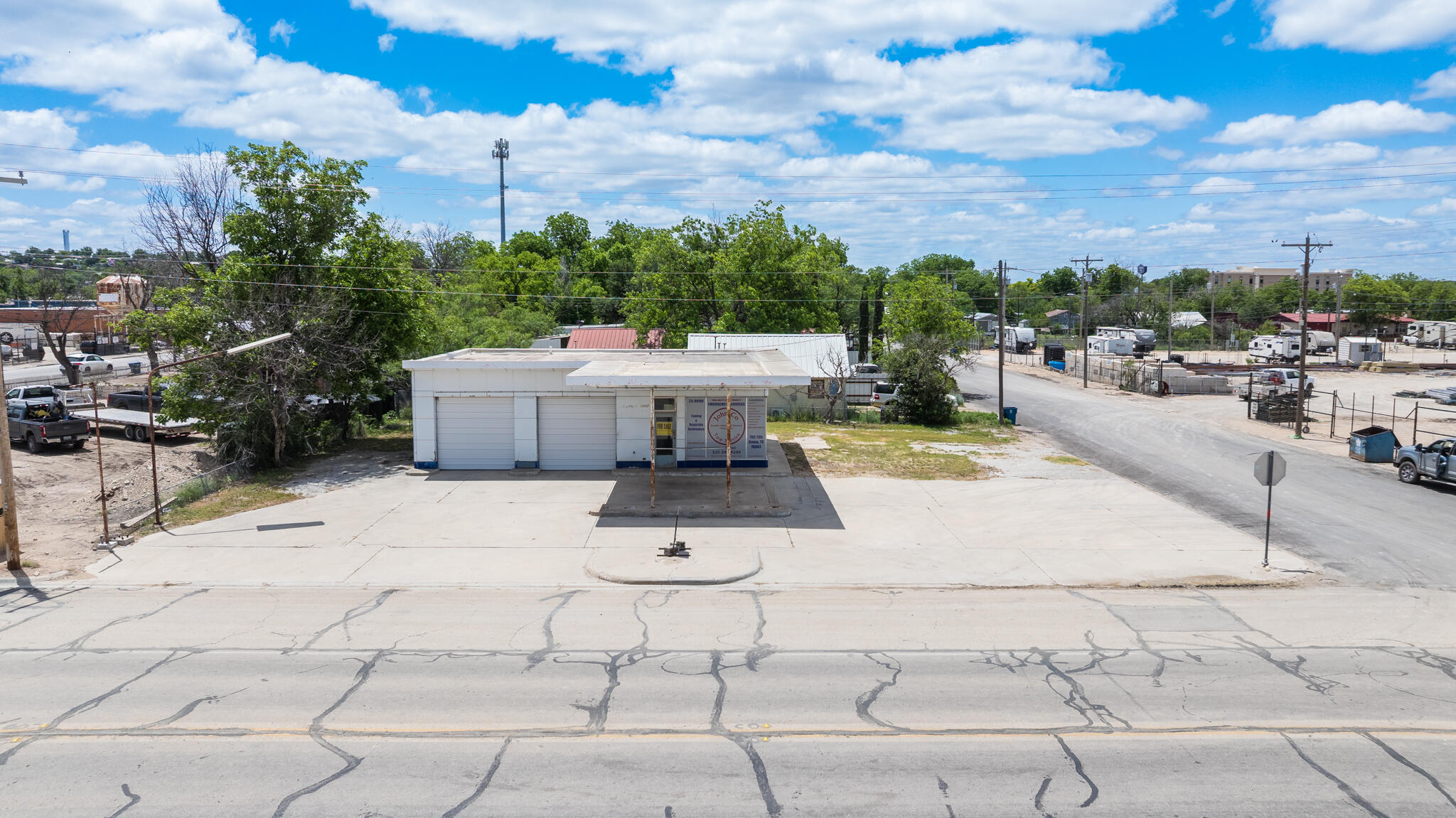 705 11th Street Property Photo 11