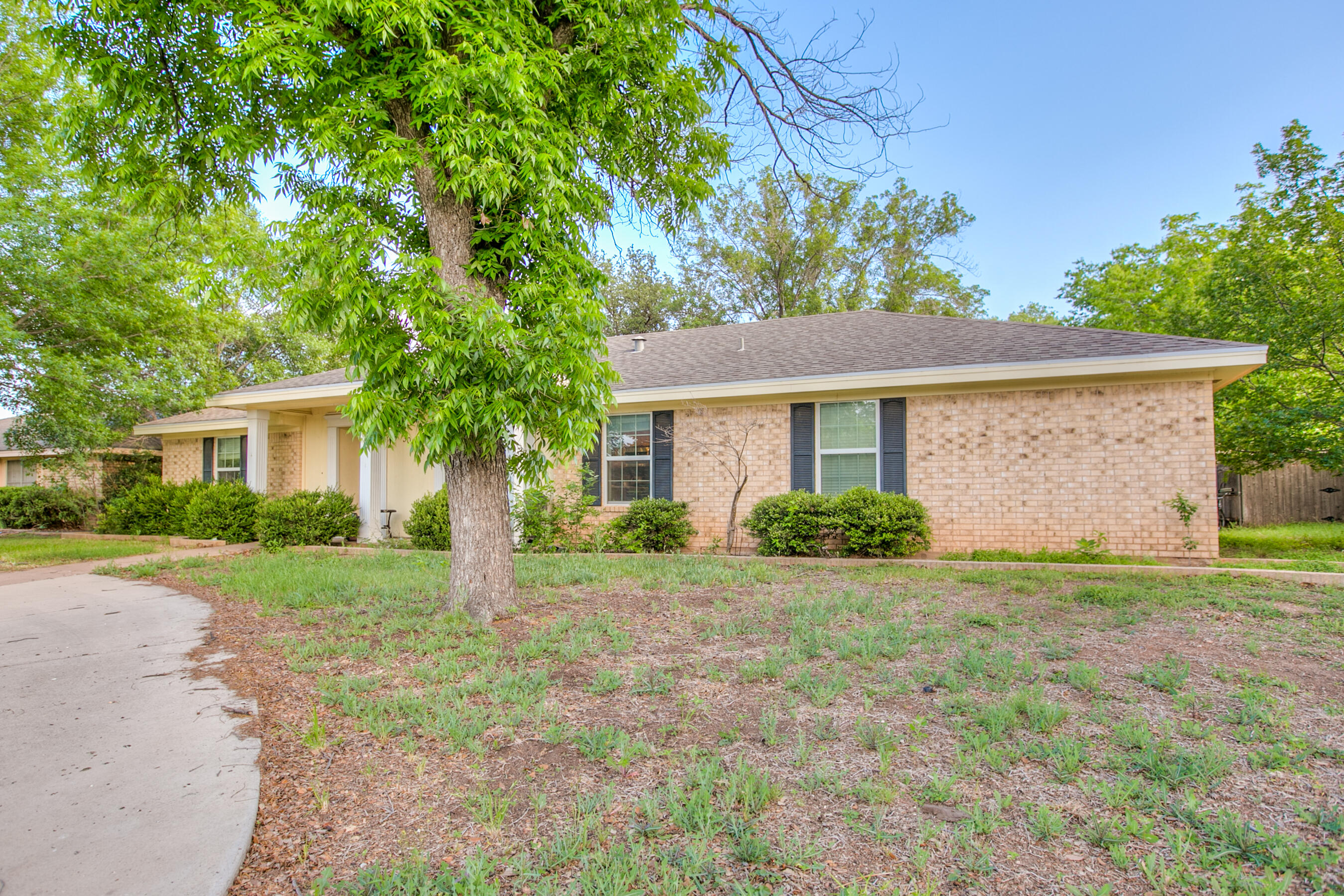 3005 Sierra Drive Property Photo 4