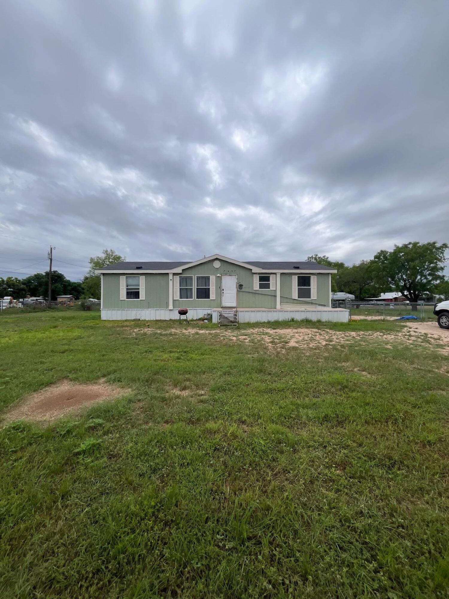 7447 Oleander Street Property Photo 1