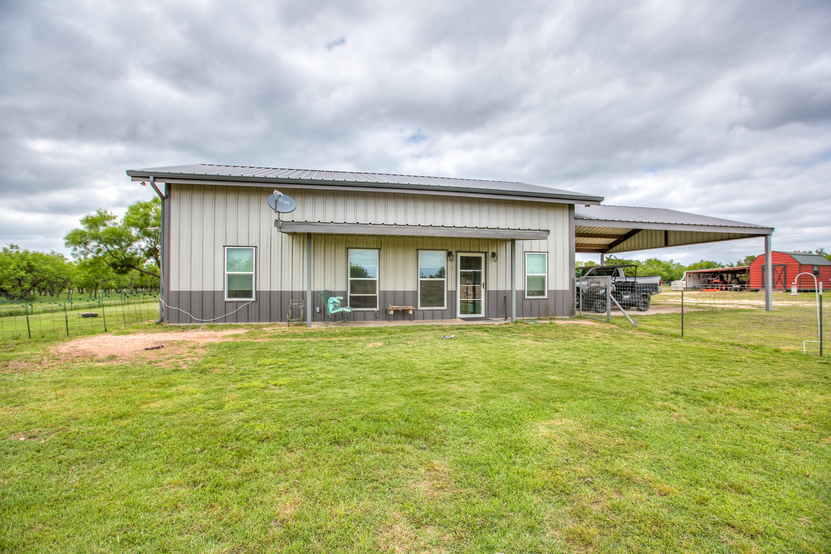 4748 Fm1770 Property Photo 1