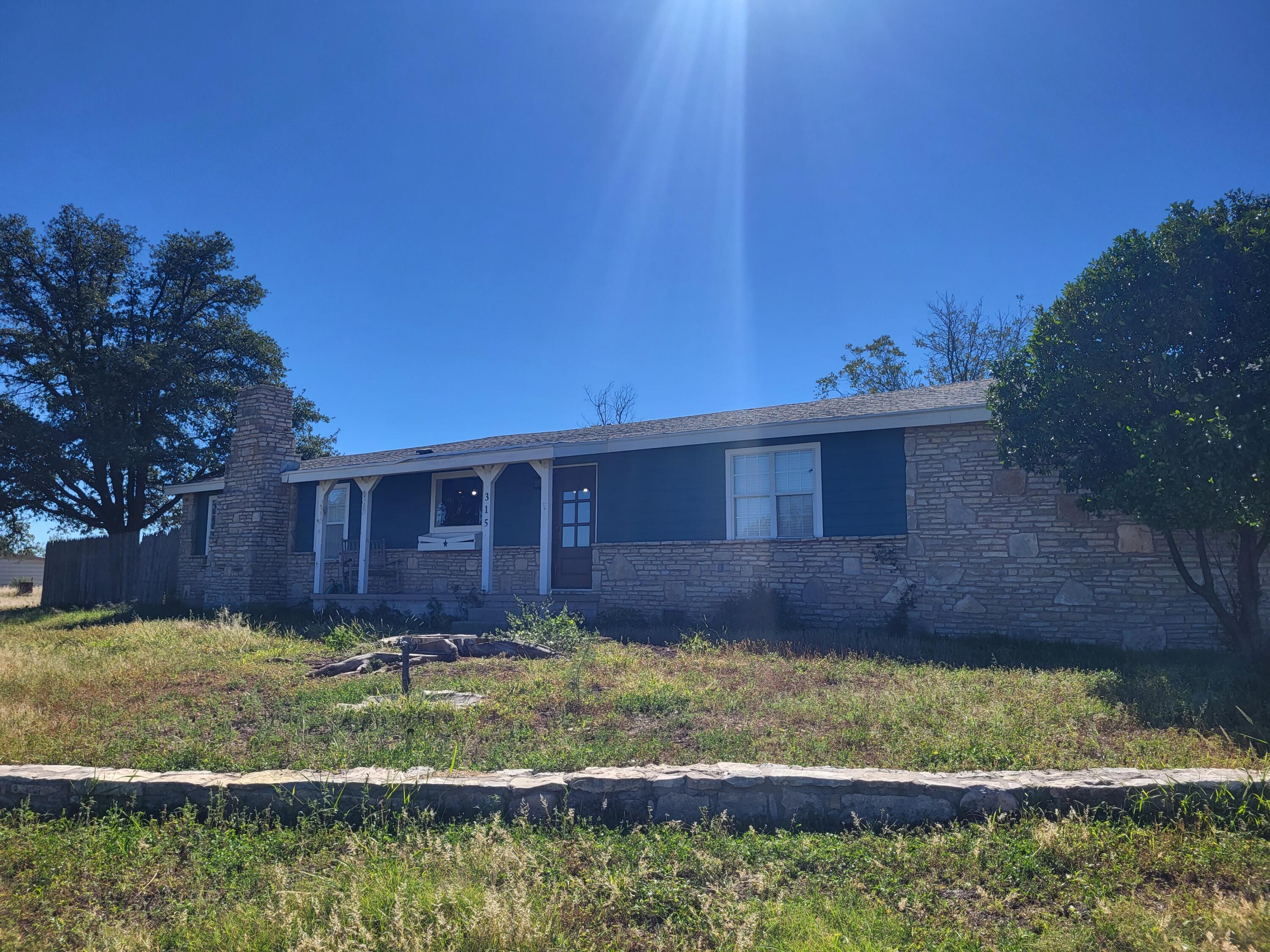 315 W Duncan Avenue Property Photo 1