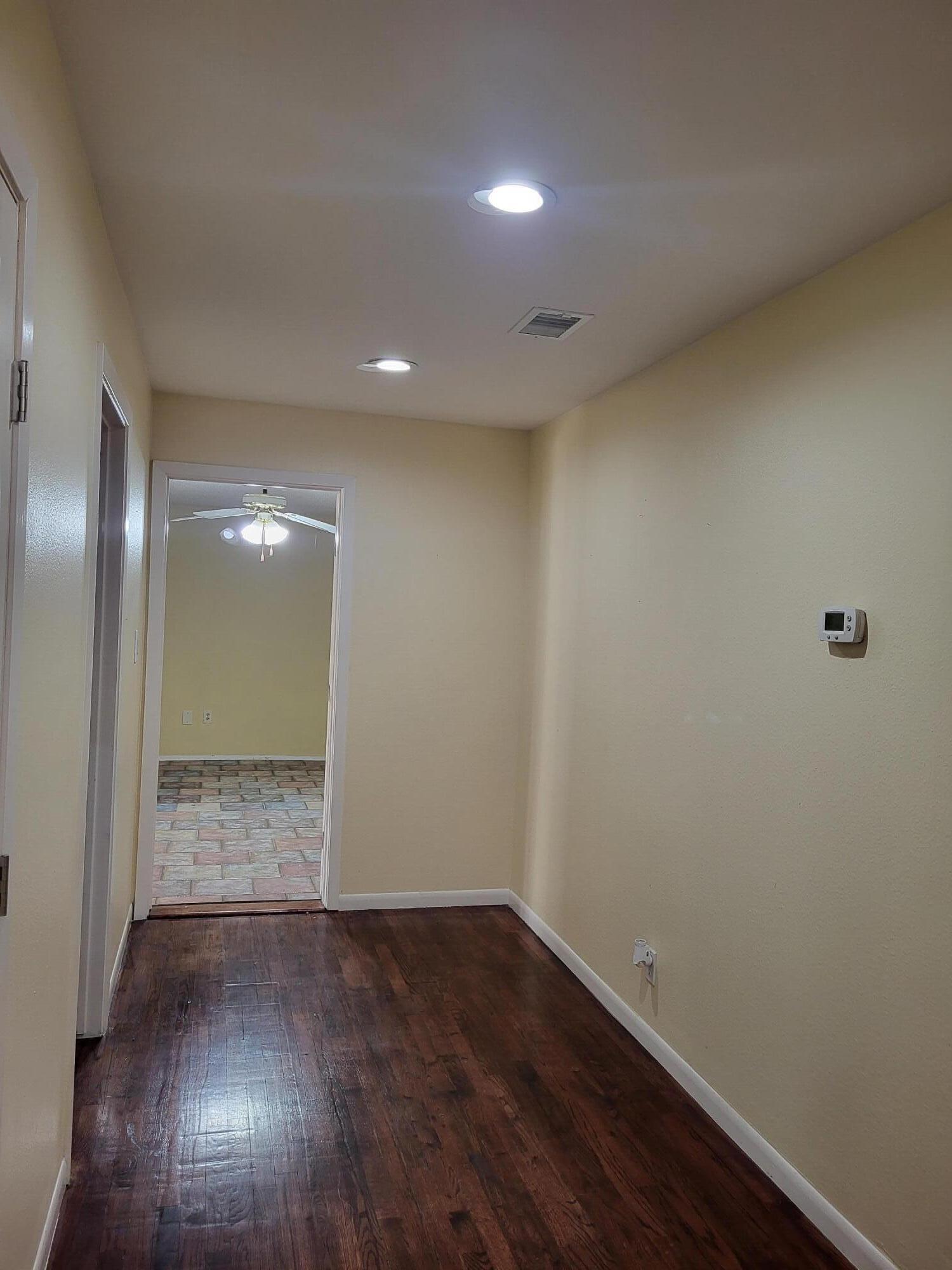 315 W Duncan Avenue Property Photo 9