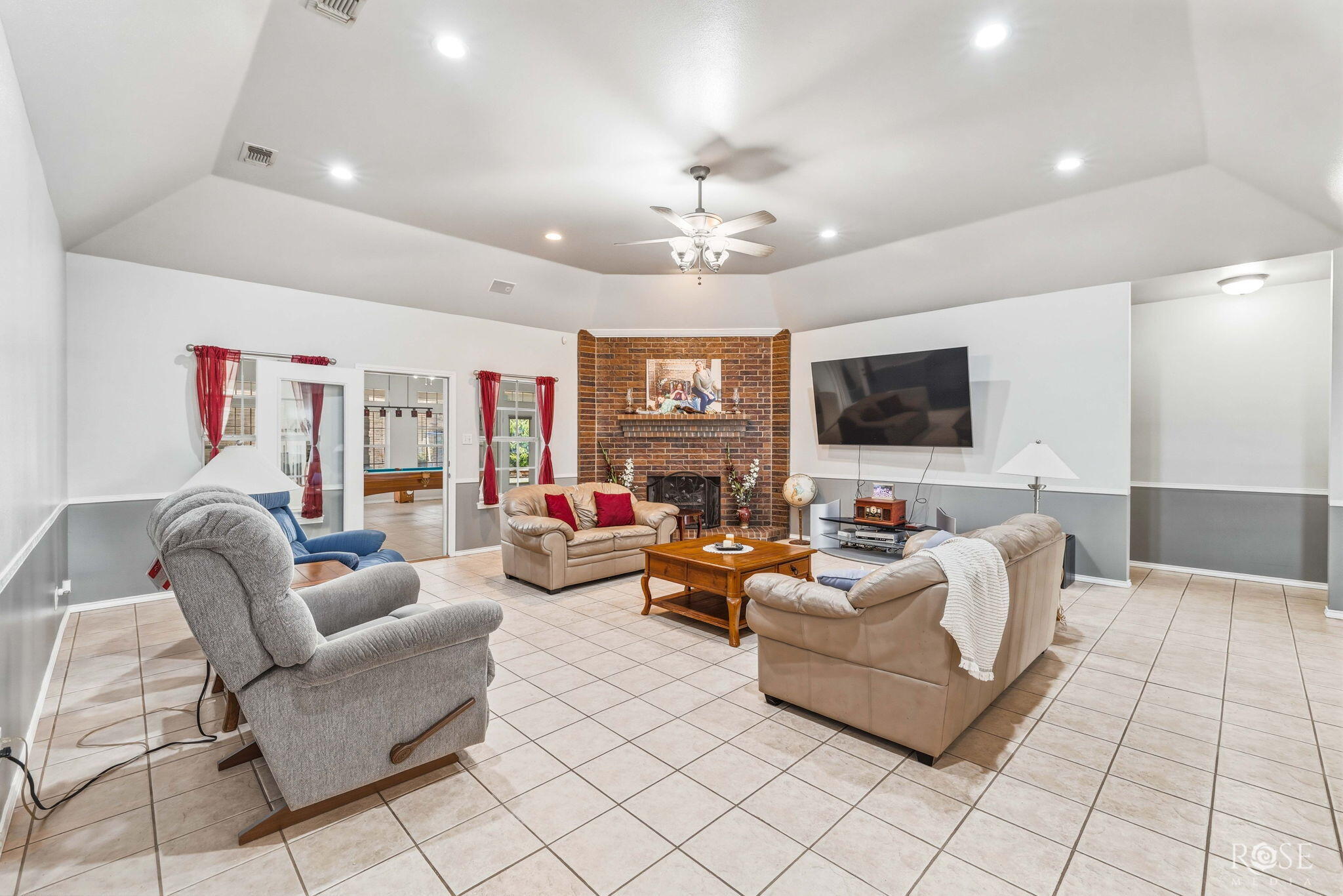 6034 Devonshire Lane Property Photo 11