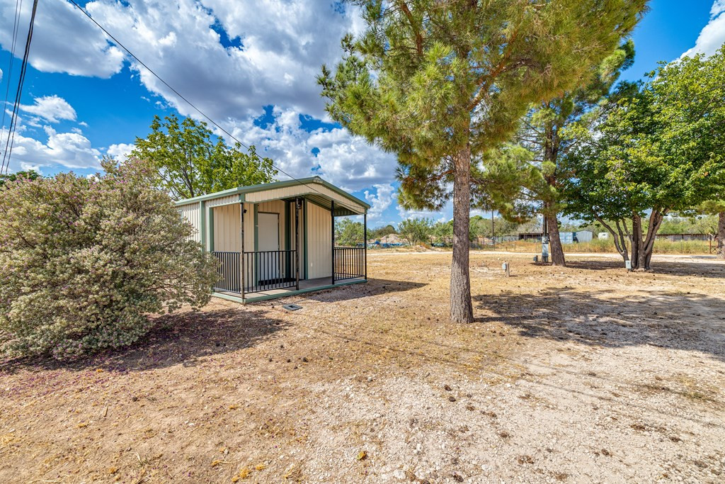 222 9th Street Property Photo 13