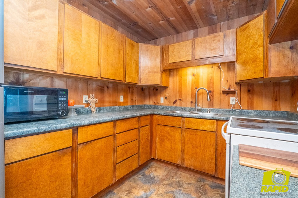 14780 Gesch Road Property Photo 12