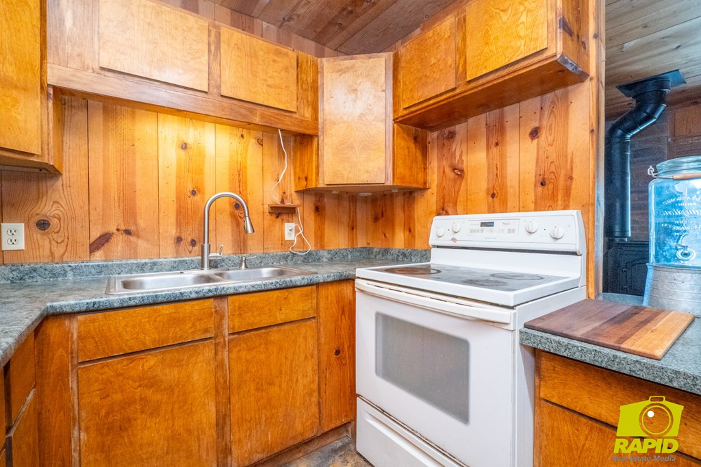 14780 Gesch Road Property Photo 13