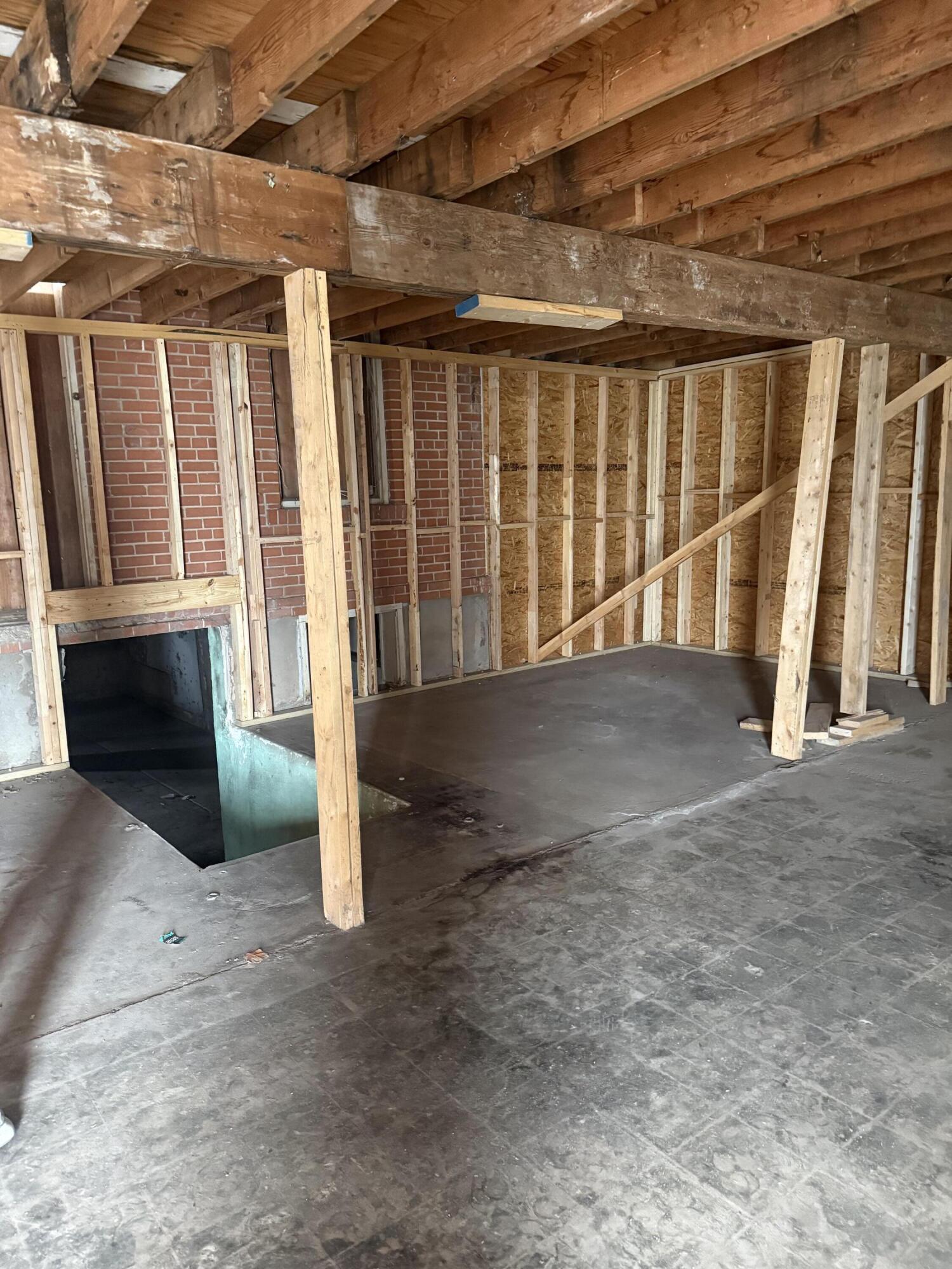 62 E 5th Street Property Photo 3