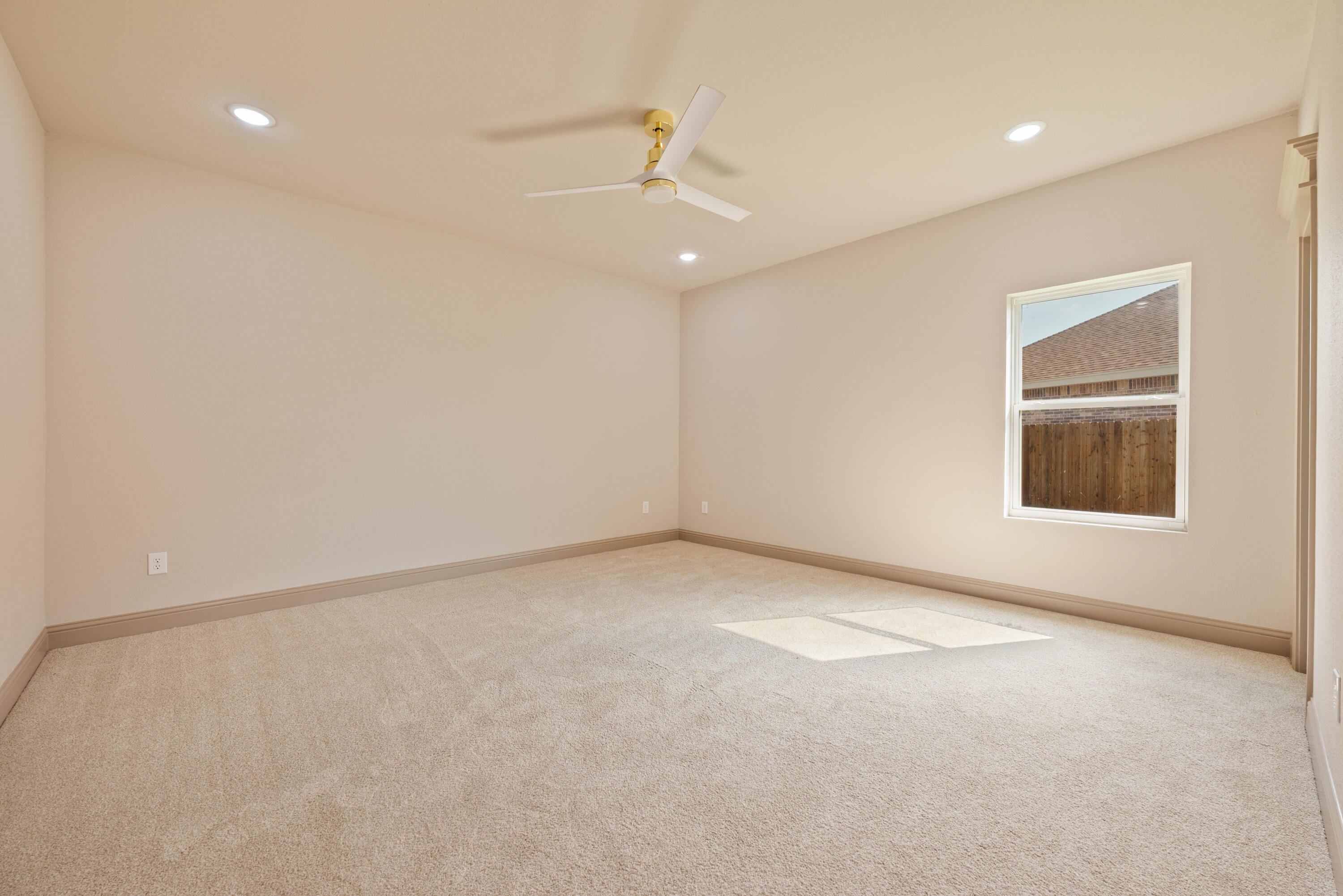 5202 Riviera Lane Property Photo 38