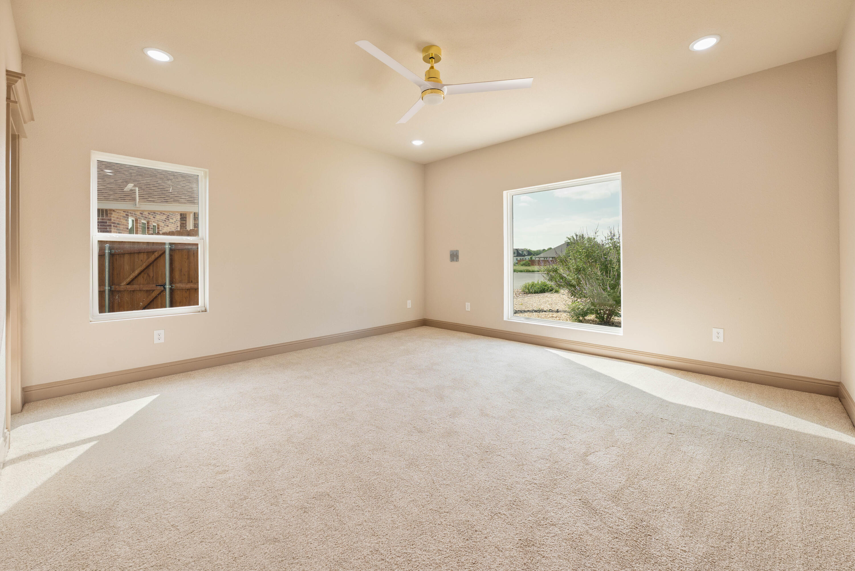 5202 Riviera Lane Property Photo 39