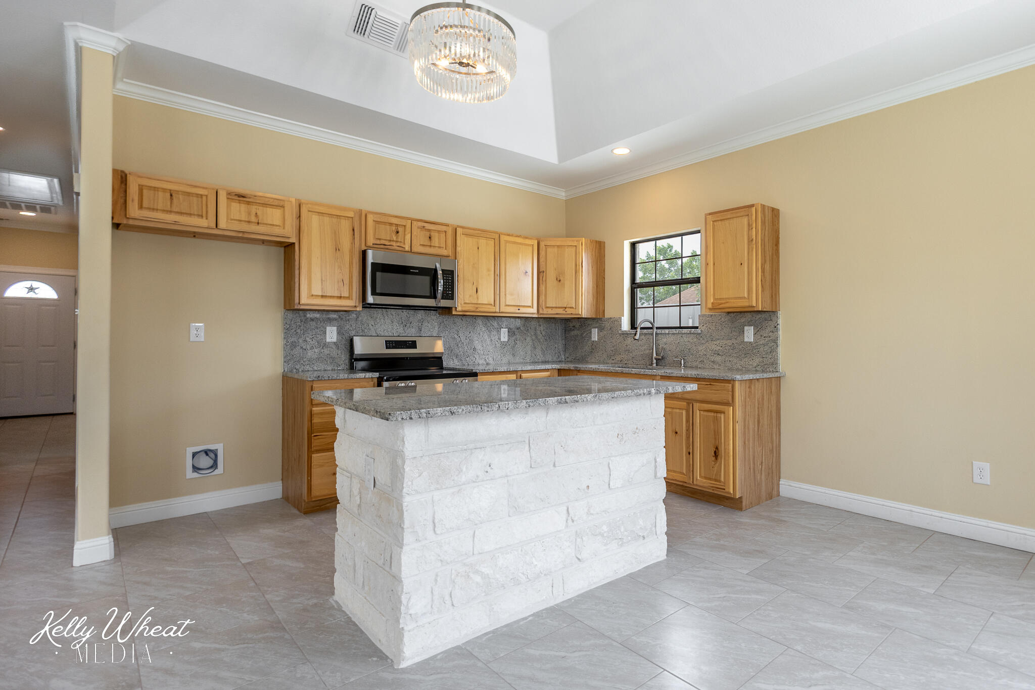 2110 Shelton Street Property Photo 8