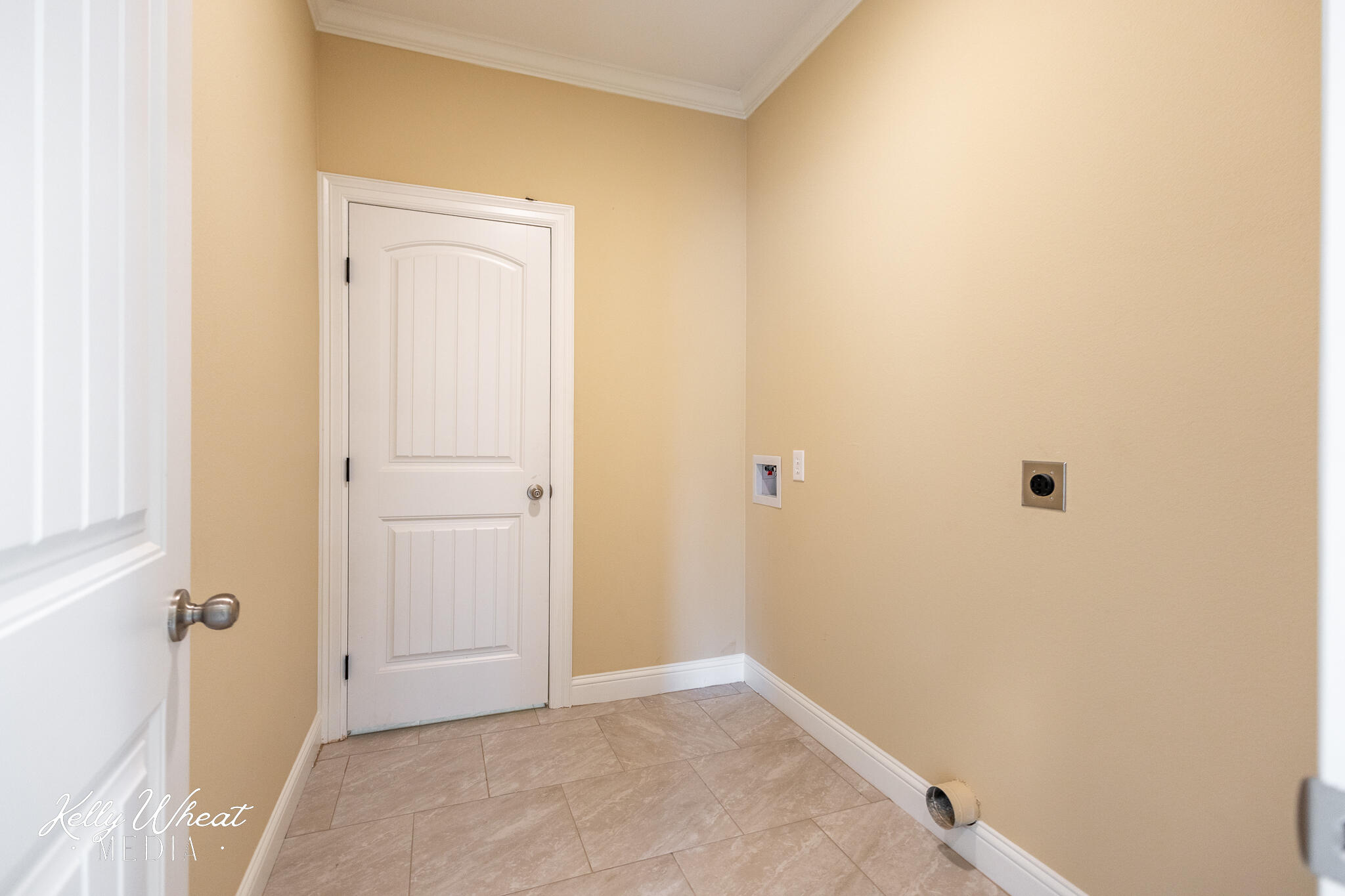 2110 Shelton Street Property Photo 17