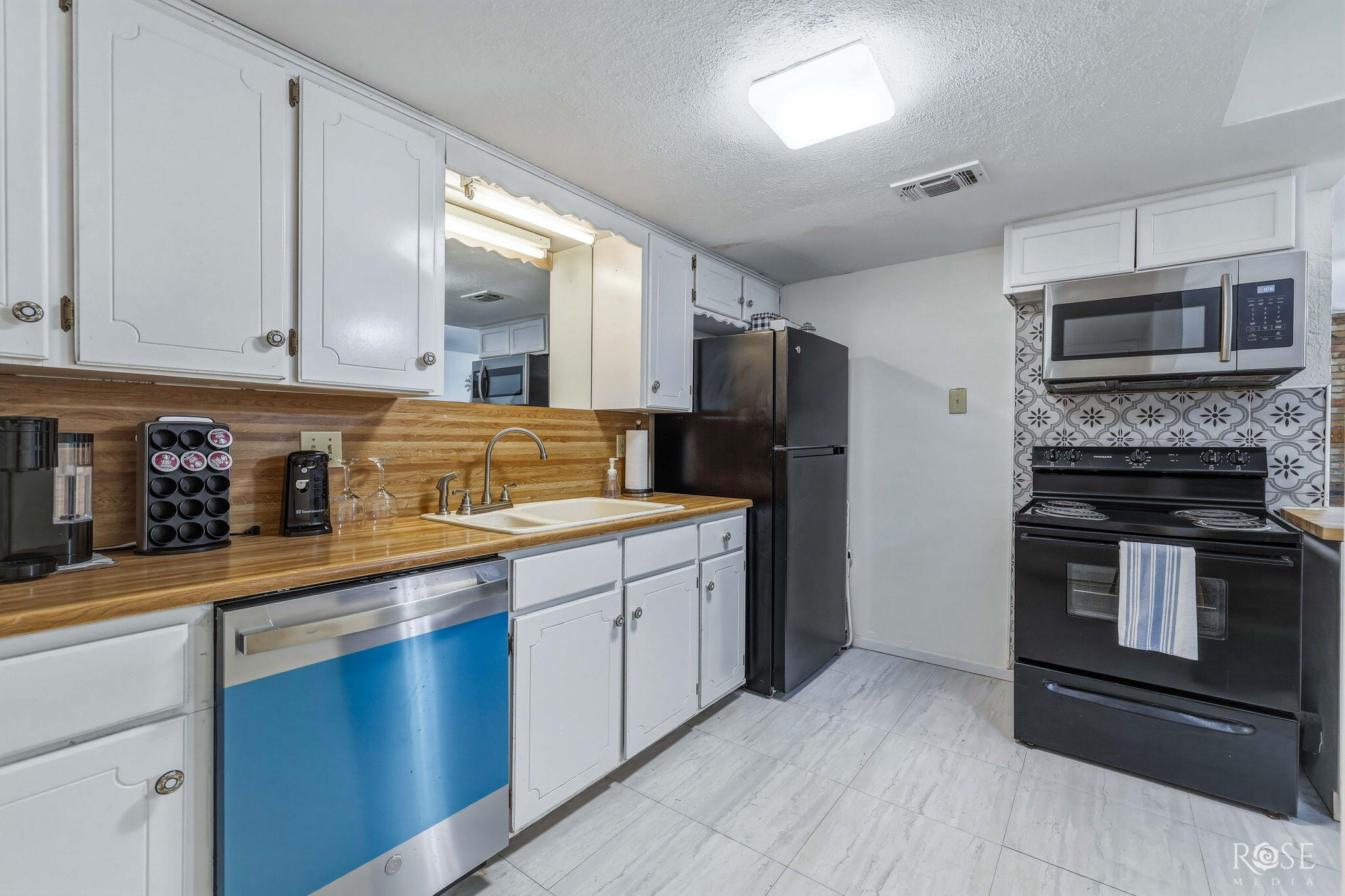1036 Glenna Street Property Photo 12