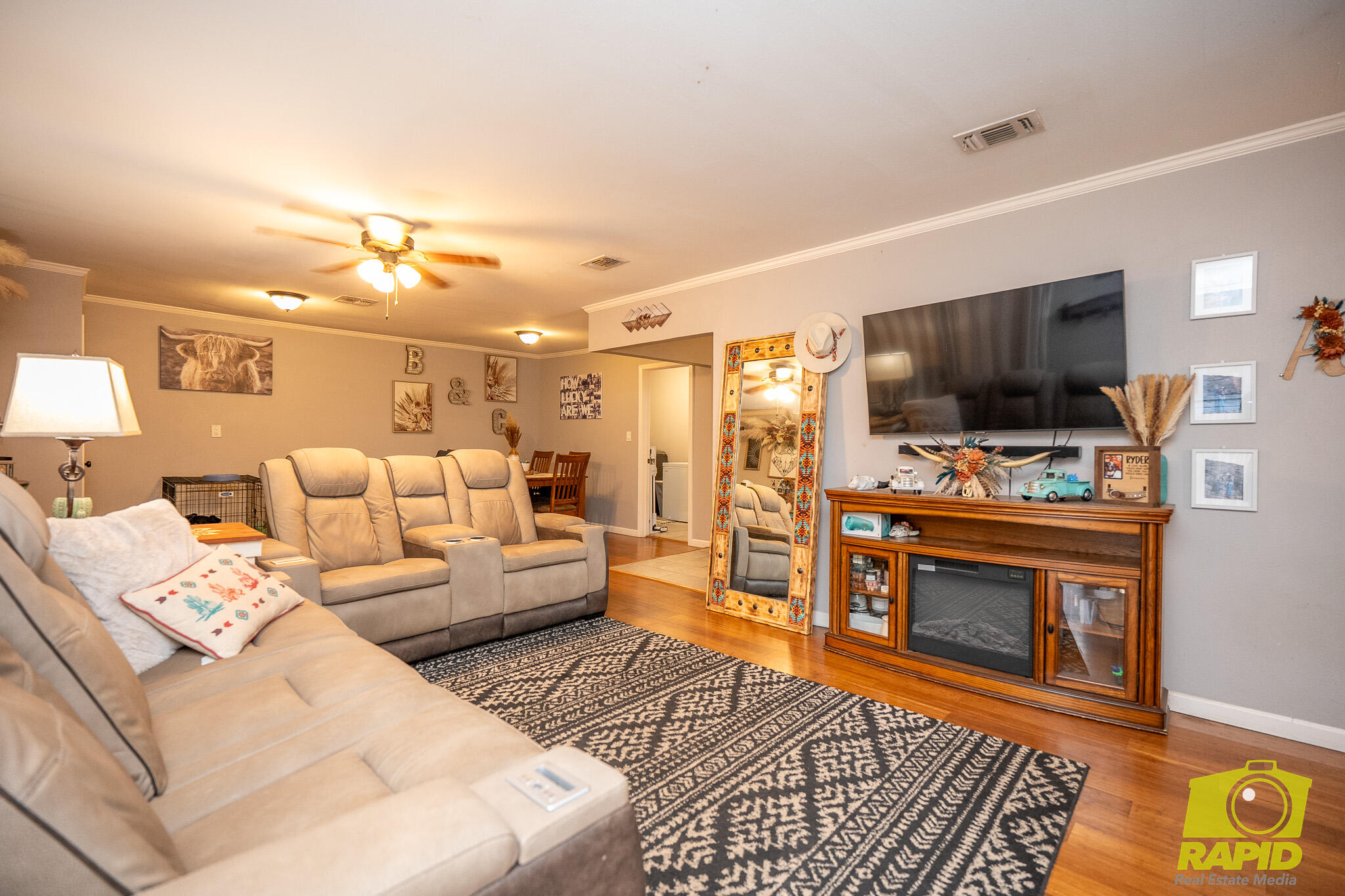 213 N Van Buren Street Property Photo 6
