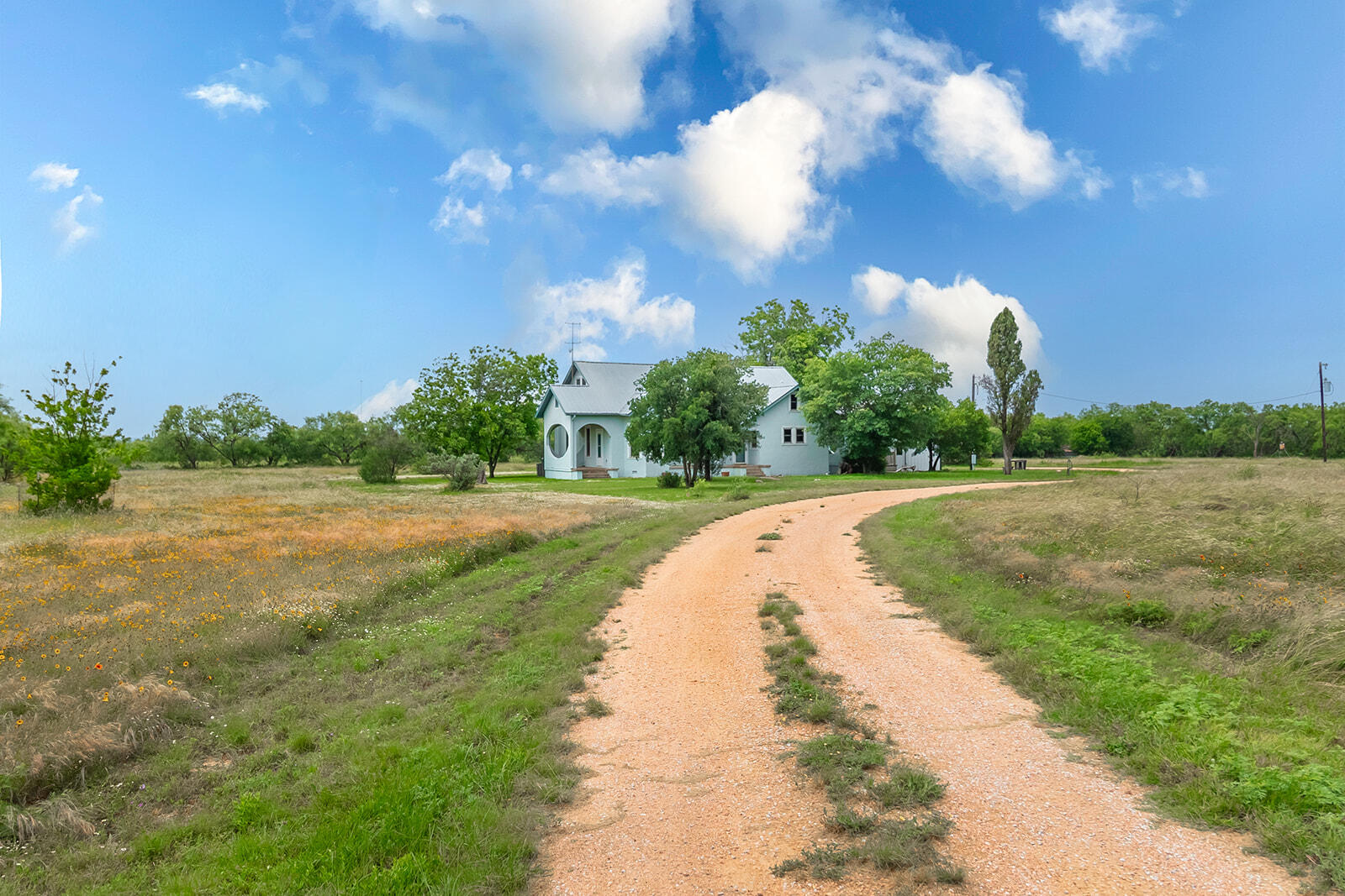 4345 N Us Highway 87 Property Photo 1