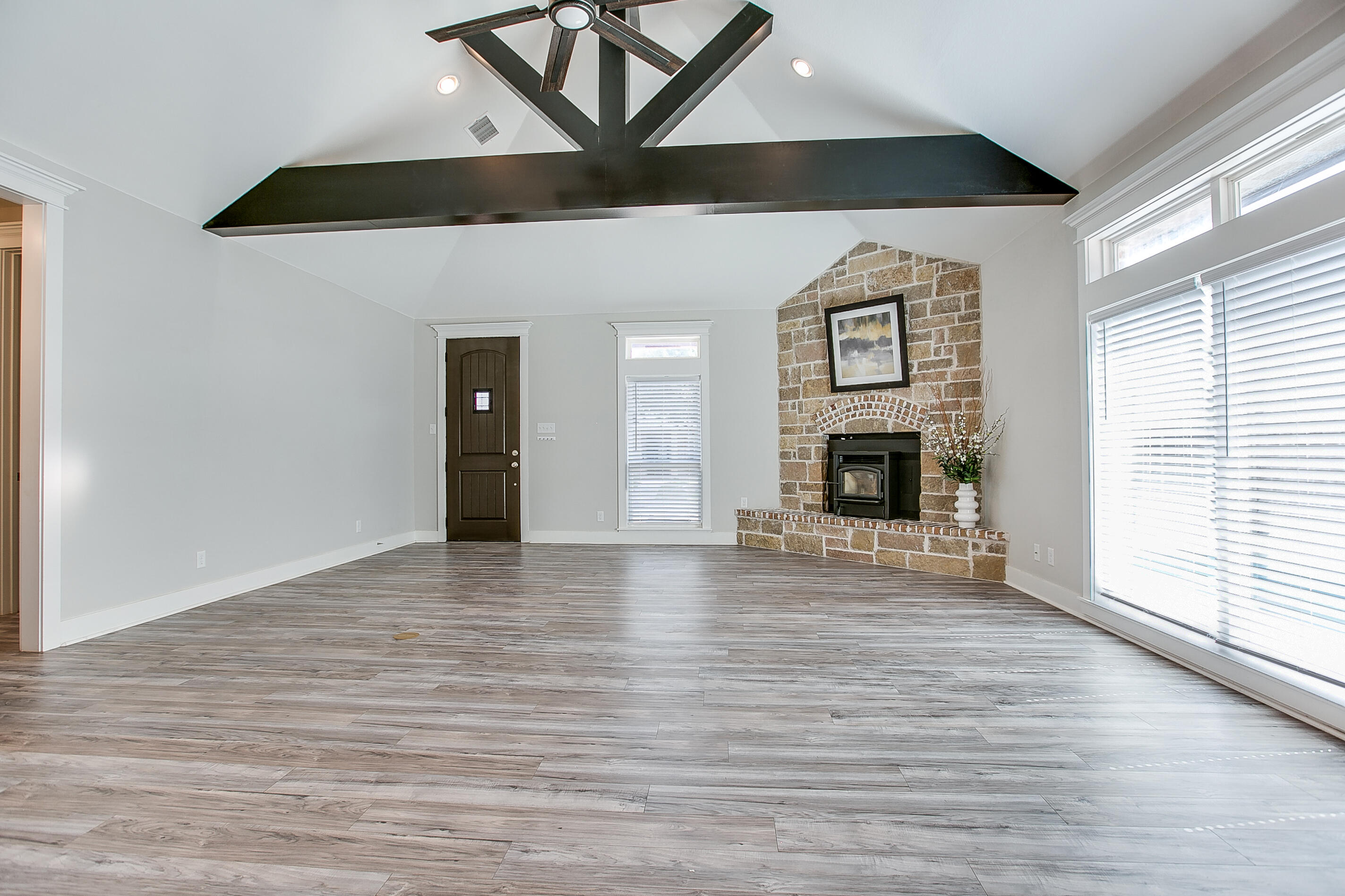 3055 Champions Circle Property Photo 6