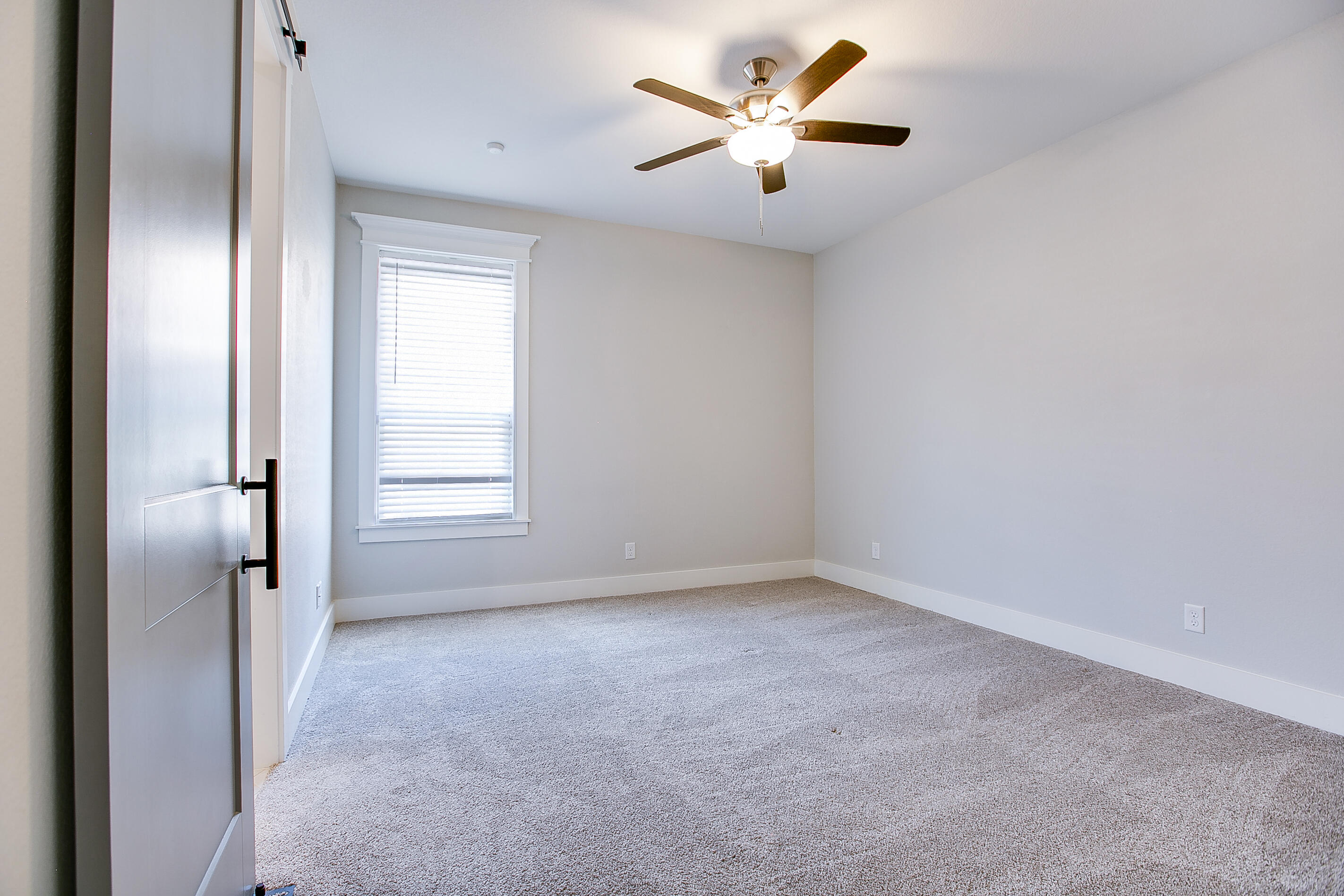 3055 Champions Circle Property Photo 33